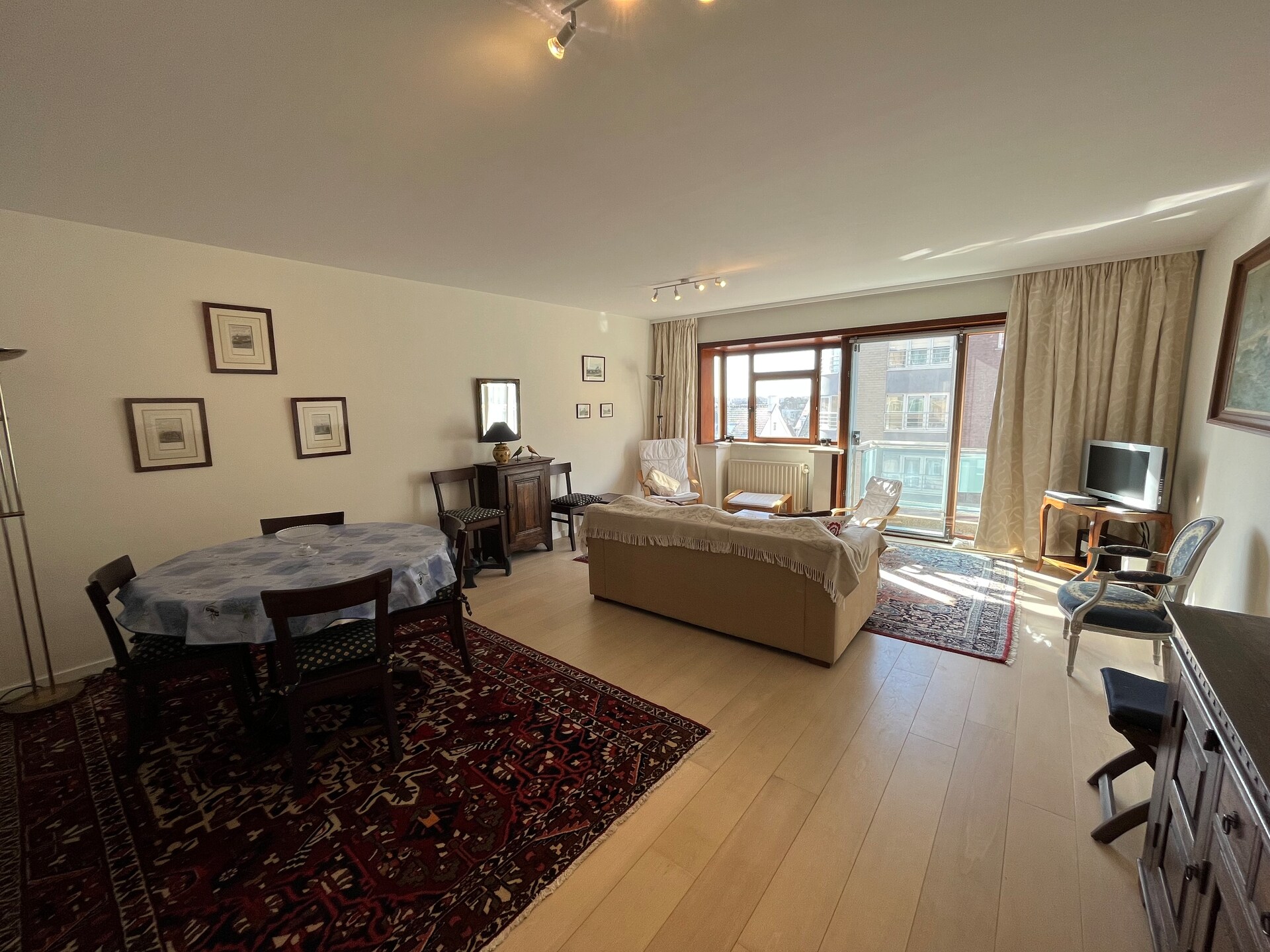 Modern appartement aan zee in Knokke-Heist met 2 slaapkamers - foto 5
