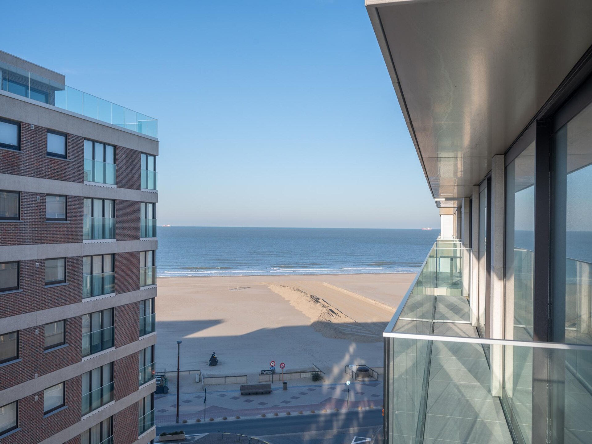 Licht appartement op 6e verdieping met terras, vlakbij strand en casino - foto 15