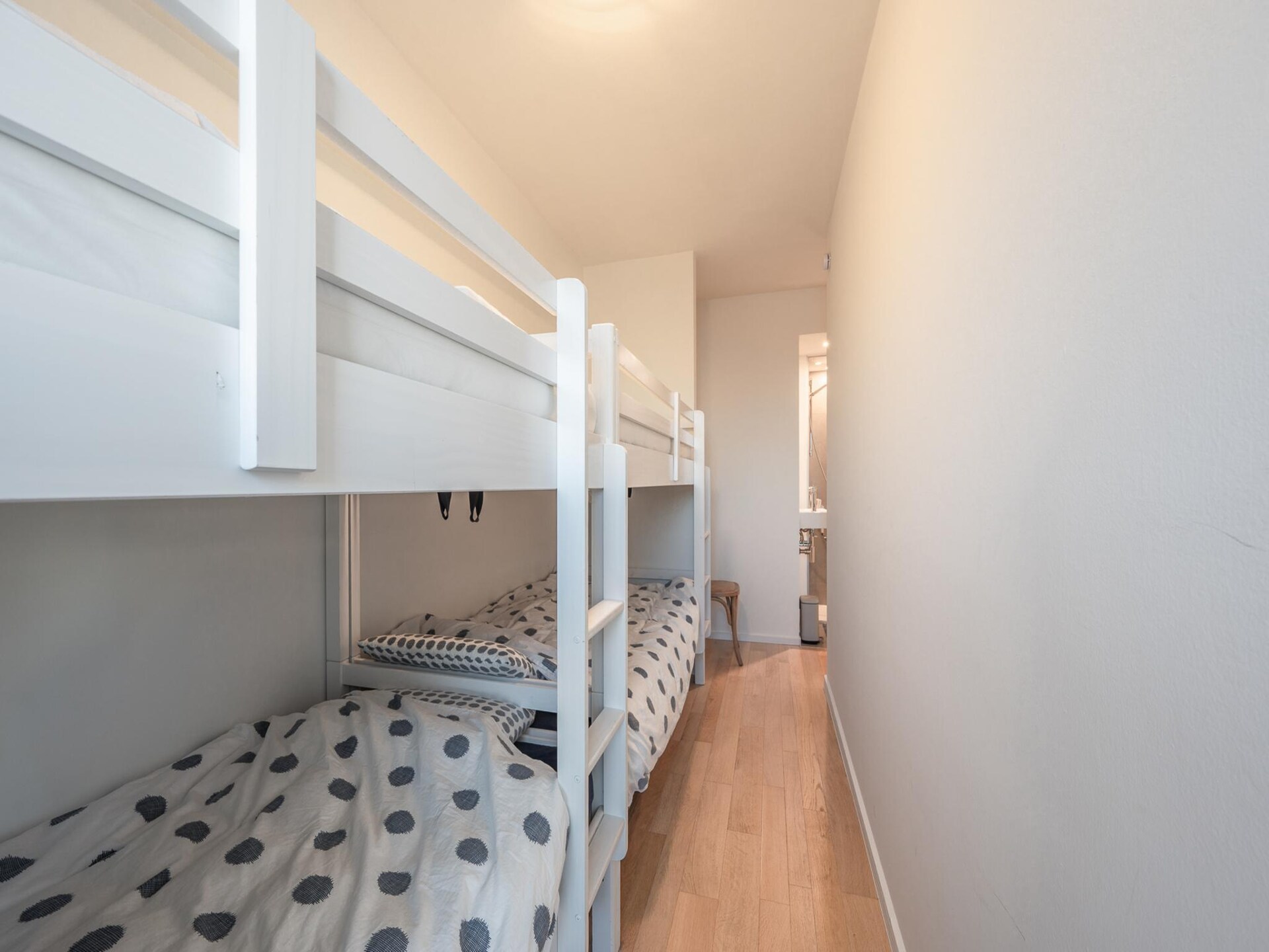 Licht appartement op 6e verdieping met terras, vlakbij strand en casino - foto 11