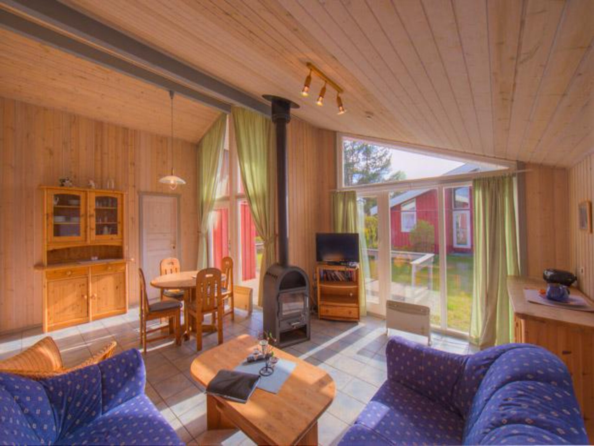 Vrijstaand vakantiehuis aan het Granzower Meer met eigen tuin - foto 8
