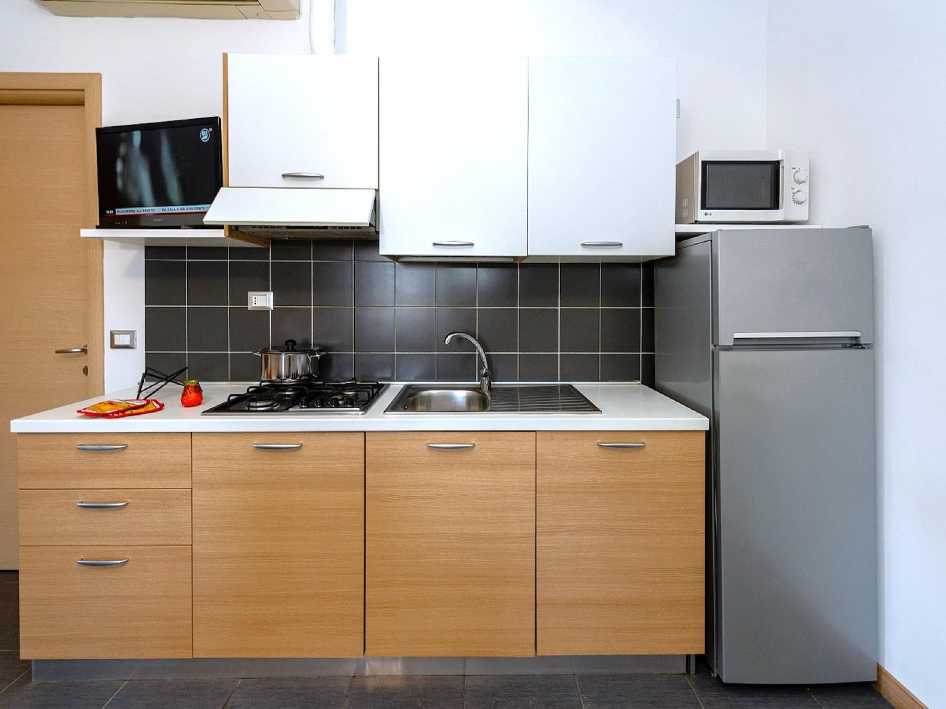 Knus appartement in Martinsicuro, op slechts 30 meter van zee - foto 12