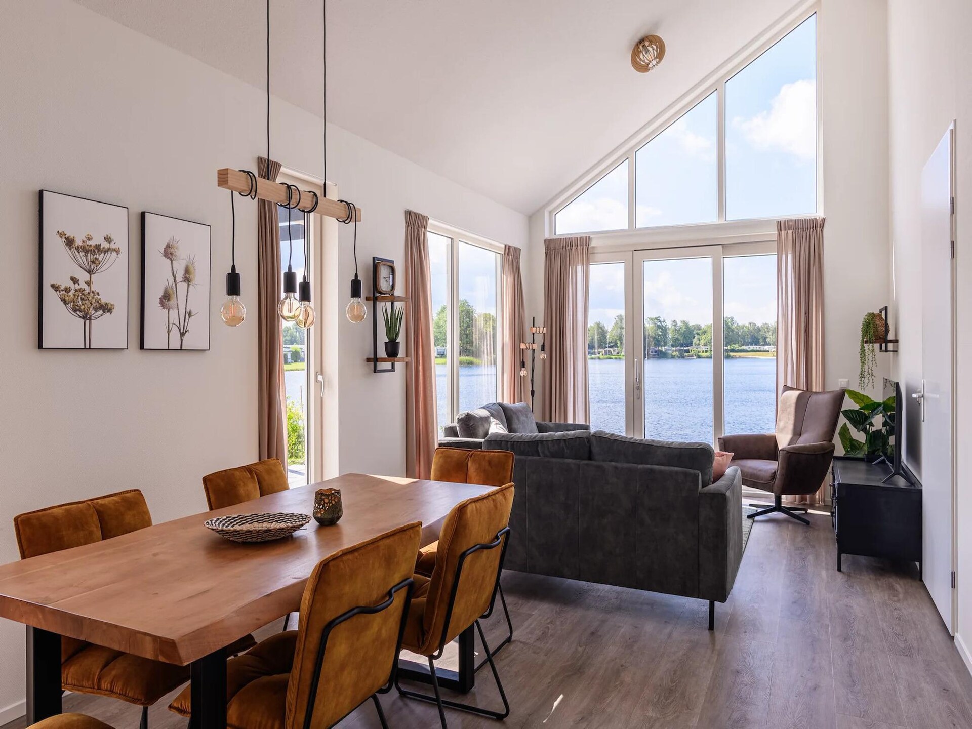 Moderne gelijkvloerse villa aan het water in Nationaal Park Drentsche Aa - foto 3