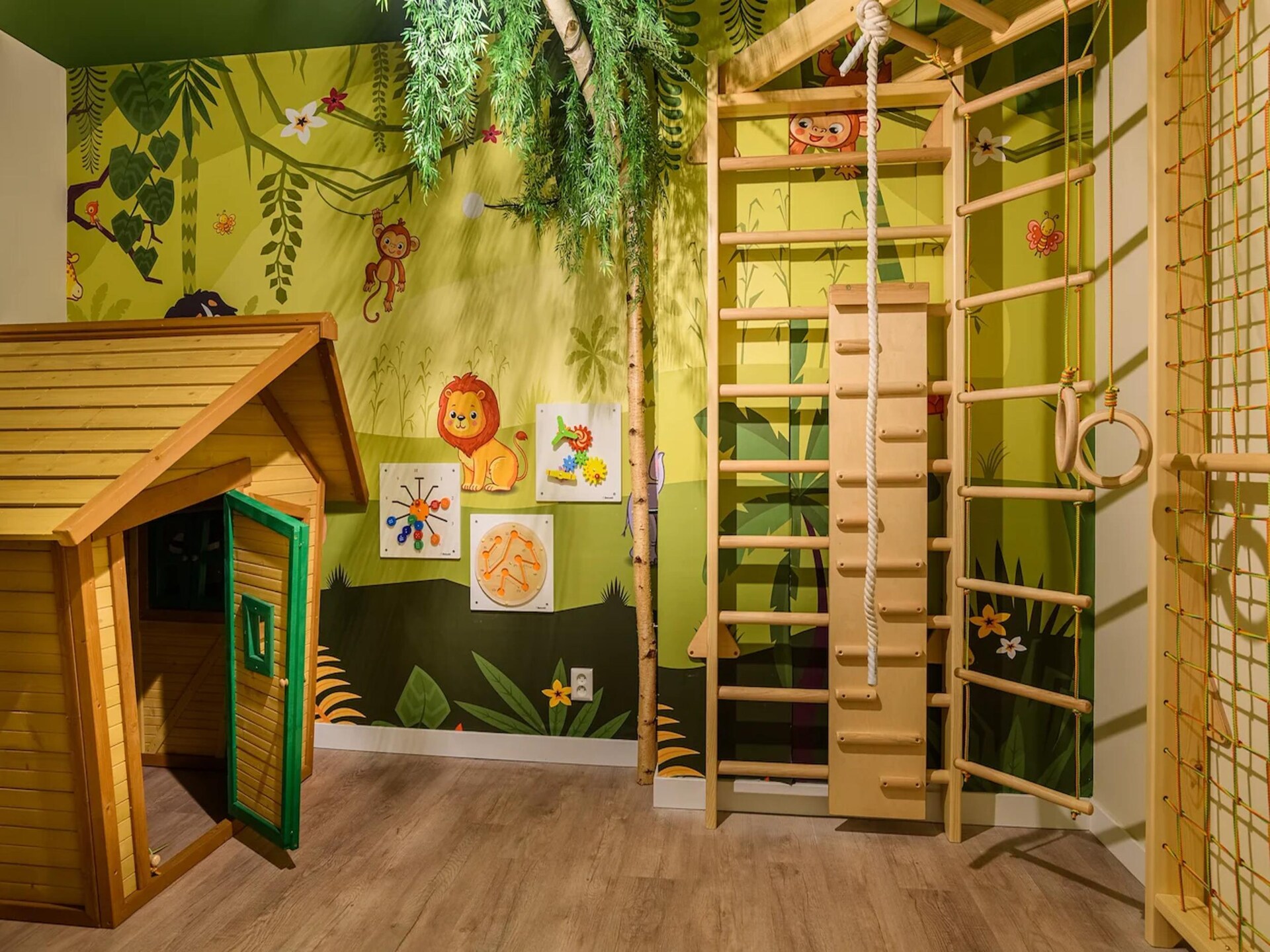 Senno 4: Magisch familieappartement met junglethema en bubbelbad - foto 7