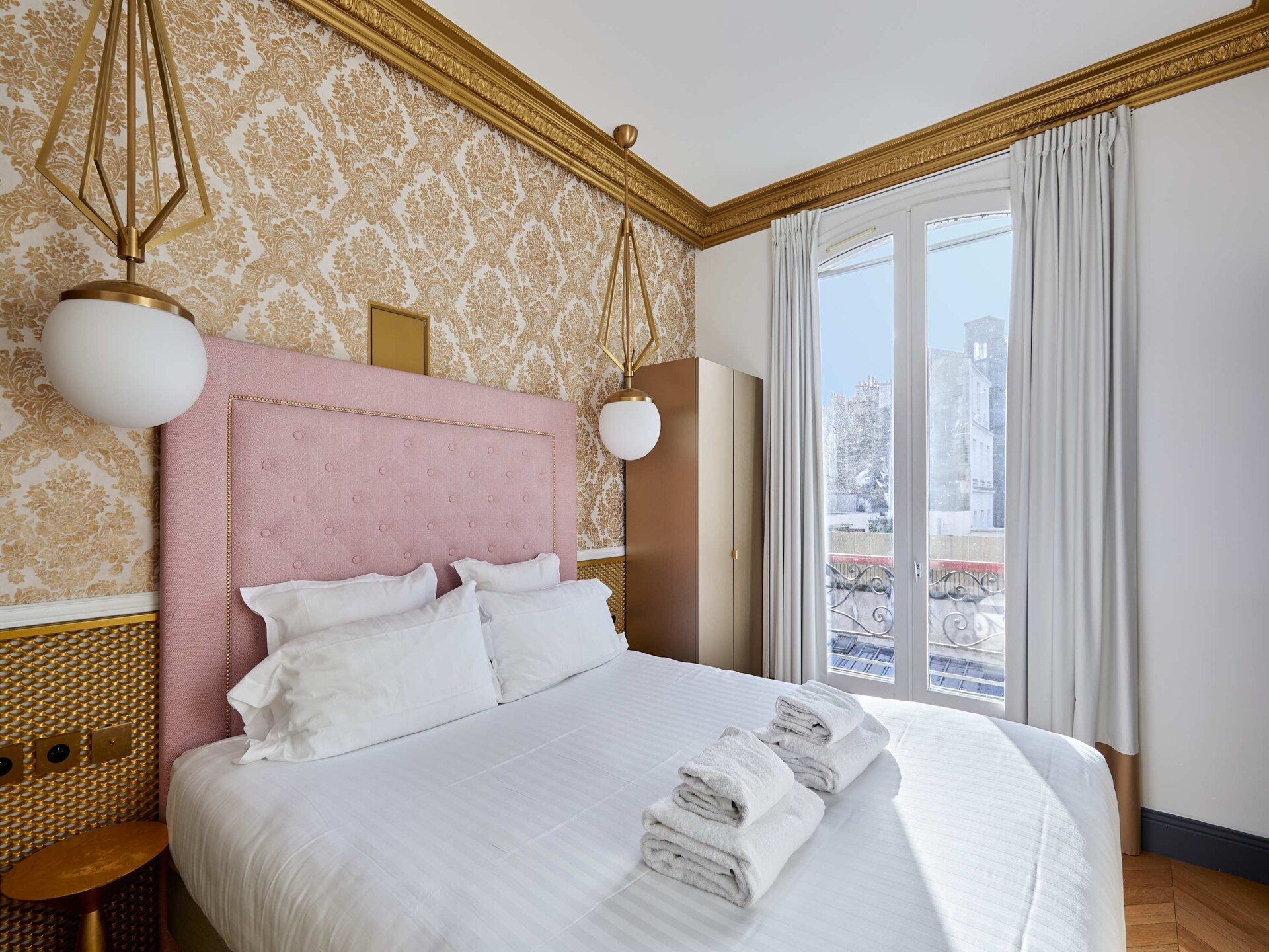 Stijlvol appartement met airco tussen Champs-Élysées en Faubourg Saint-Honoré - foto 11