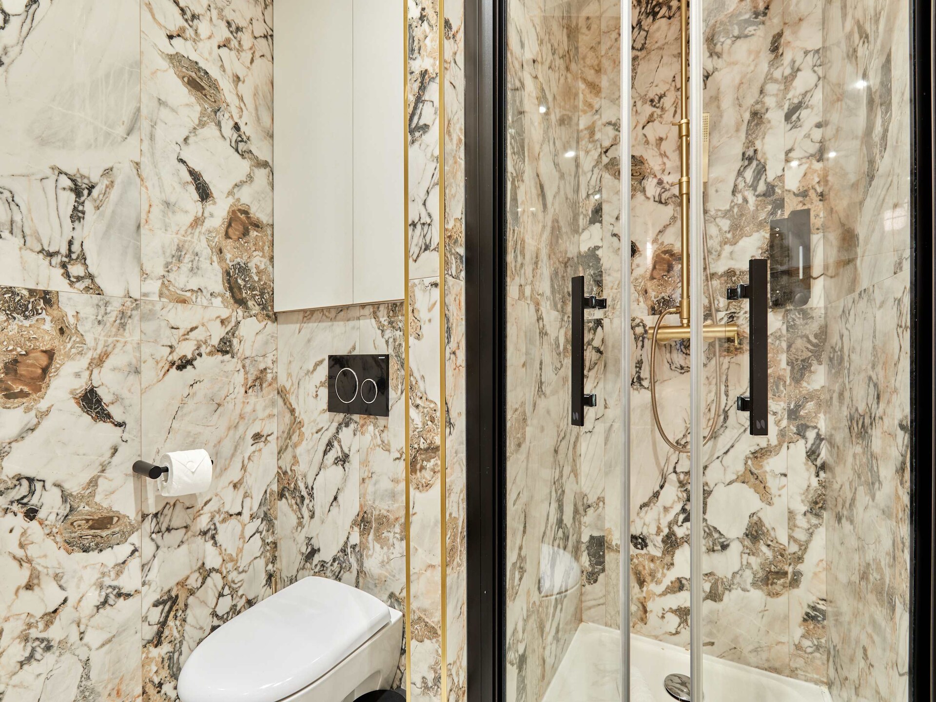 Stijlvol appartement met airco tussen Champs-Élysées en Faubourg Saint-Honoré - foto 13