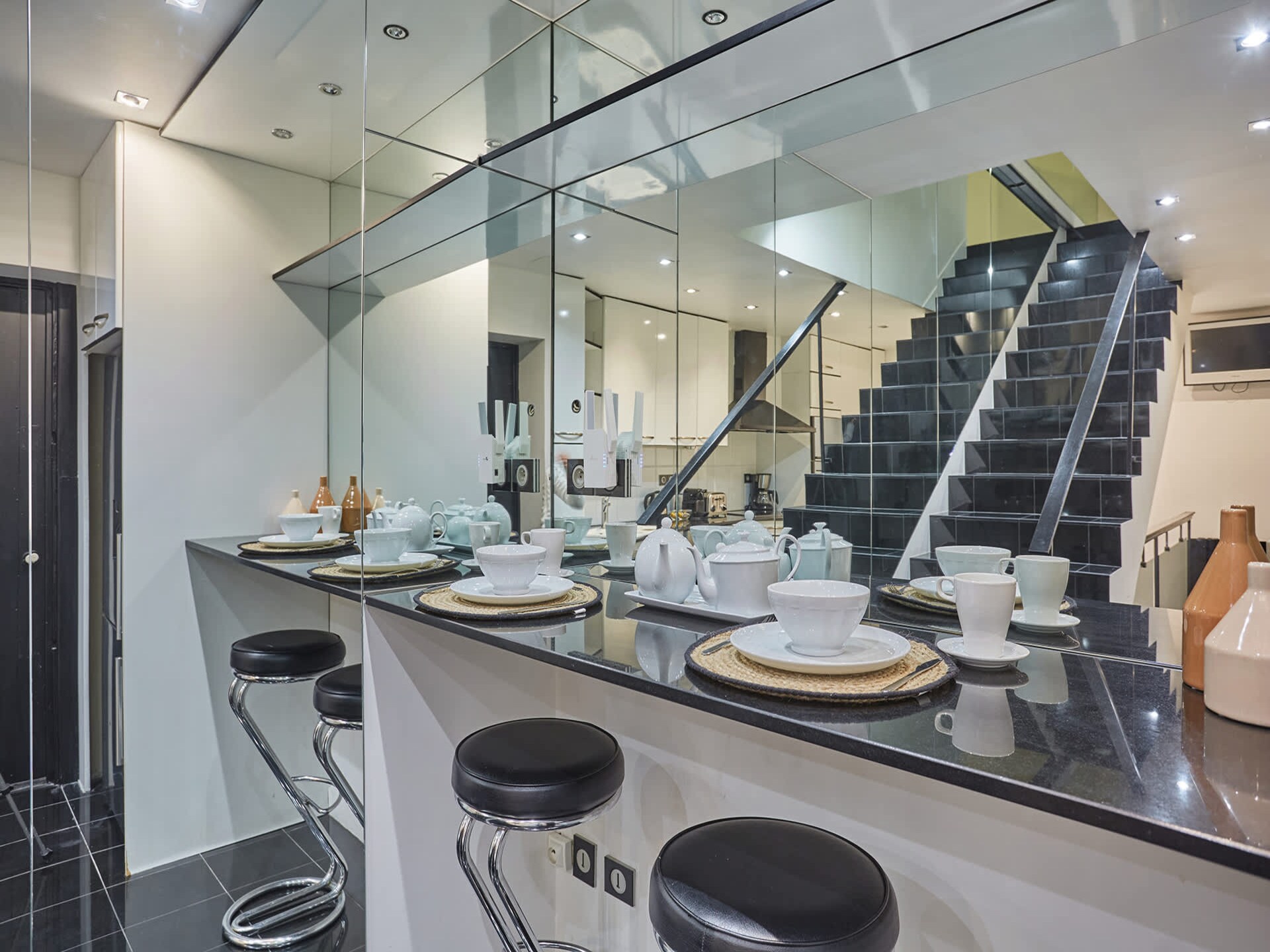 Stijlvol Triplex Appartement met Terras & Bioscoopzaal in het Hart van de Marais - foto 7
