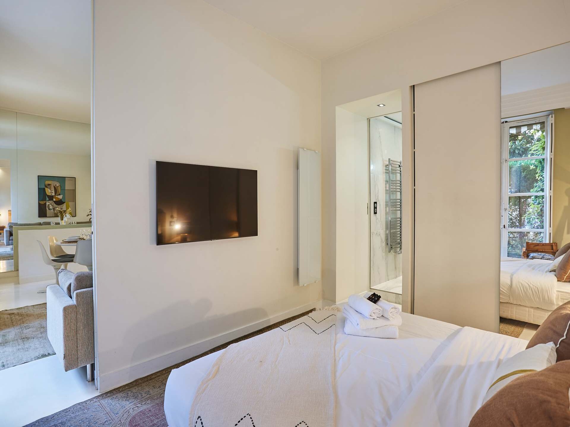 Stijlvol Triplex Appartement met Terras & Bioscoopzaal in het Hart van de Marais - foto 13