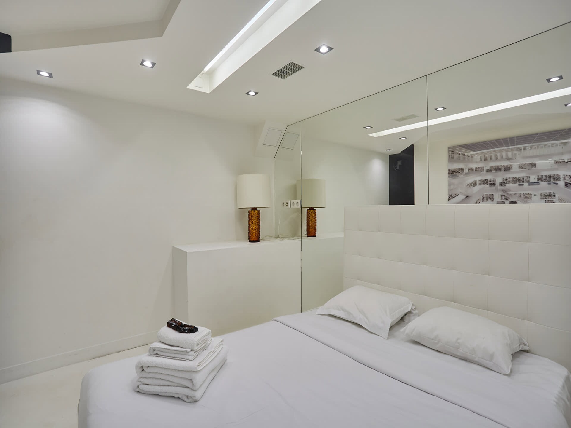 Stijlvol Triplex Appartement met Terras & Bioscoopzaal in het Hart van de Marais - foto 20
