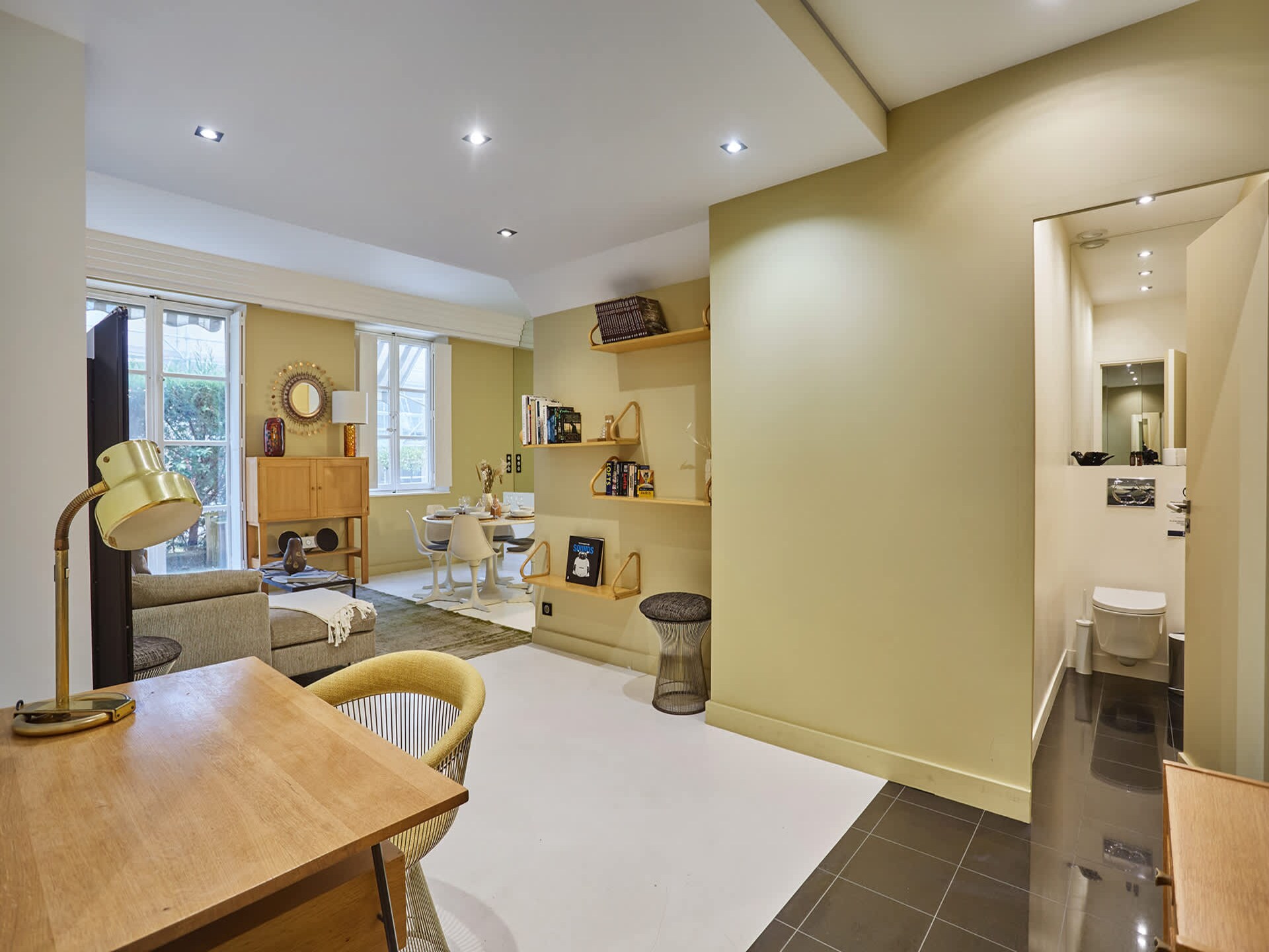 Stijlvol Triplex Appartement met Terras & Bioscoopzaal in het Hart van de Marais - foto 24