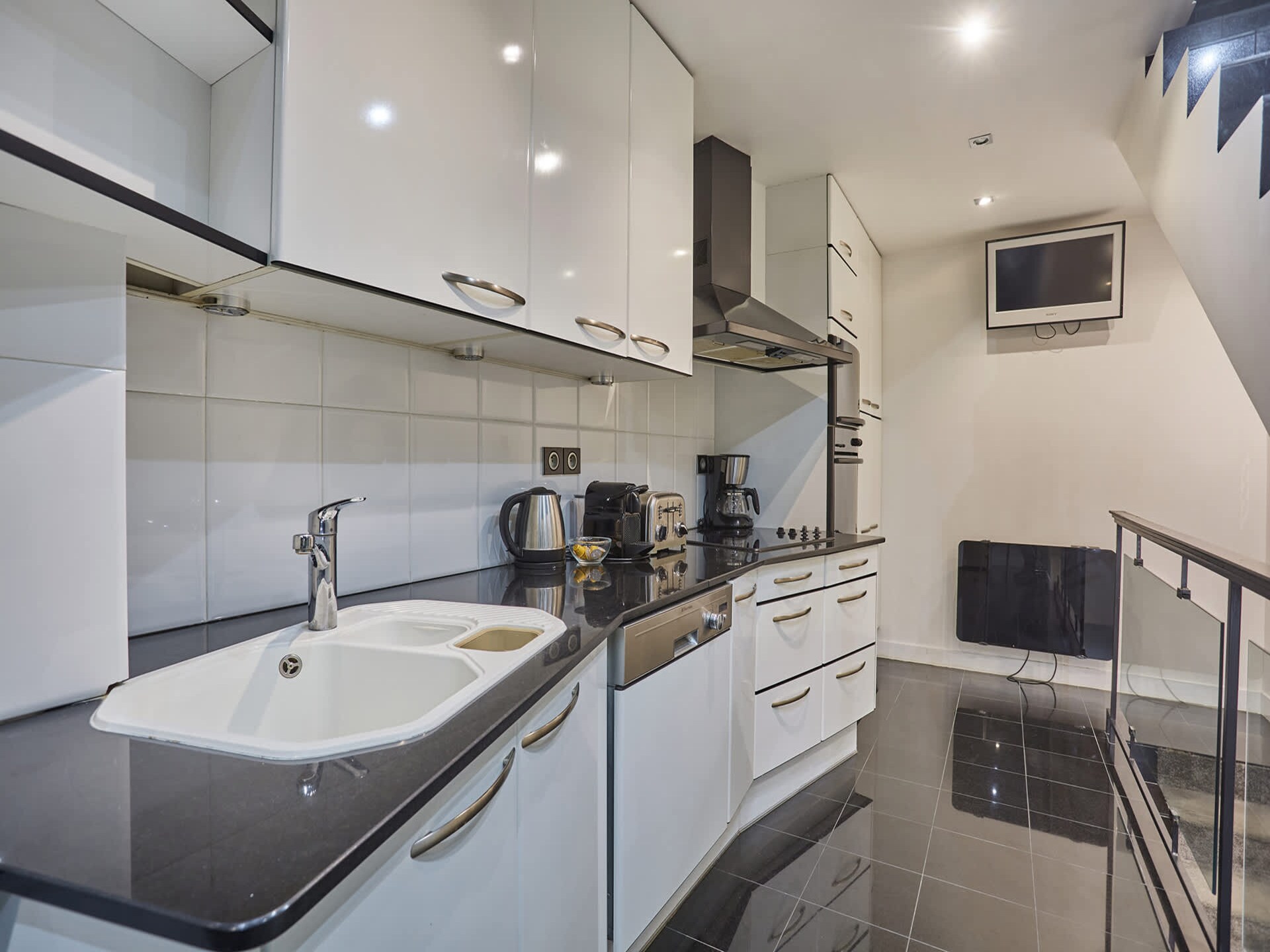 Stijlvol Triplex Appartement met Terras & Bioscoopzaal in het Hart van de Marais - foto 29