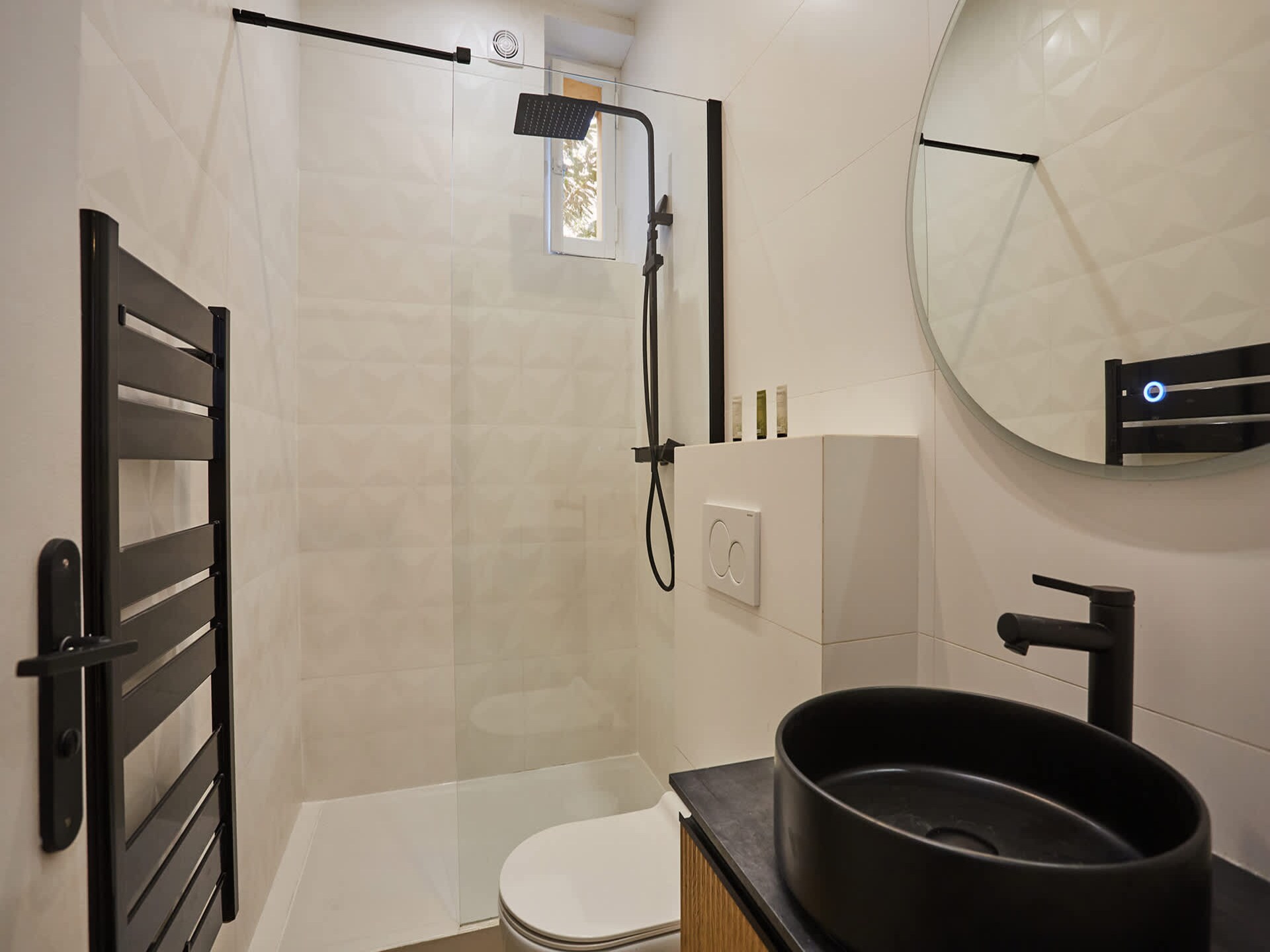 Licht designappartement nabij Bois de Vincennes in Parijs - foto 16