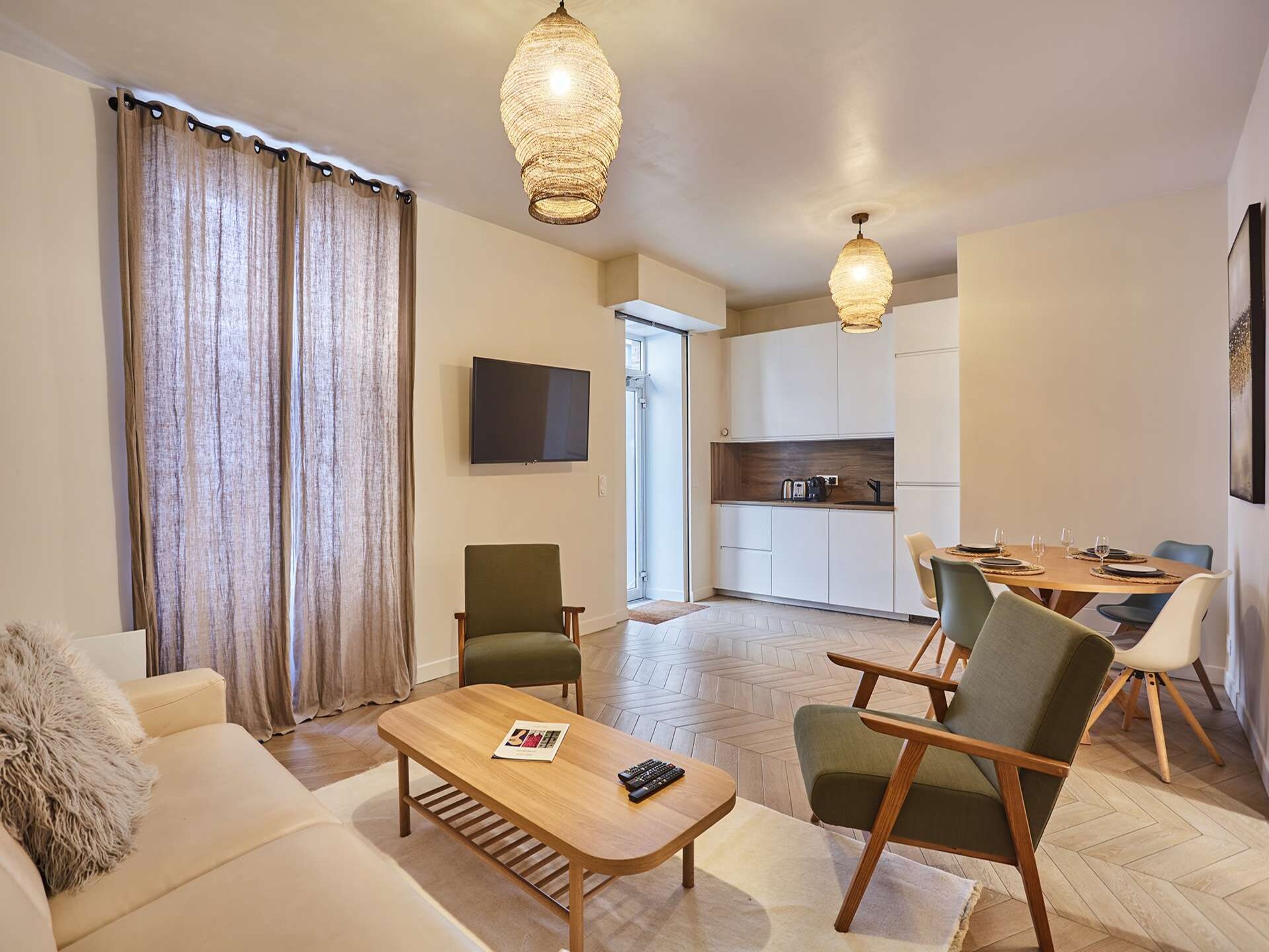 Licht designappartement nabij Bois de Vincennes in Parijs - foto 3