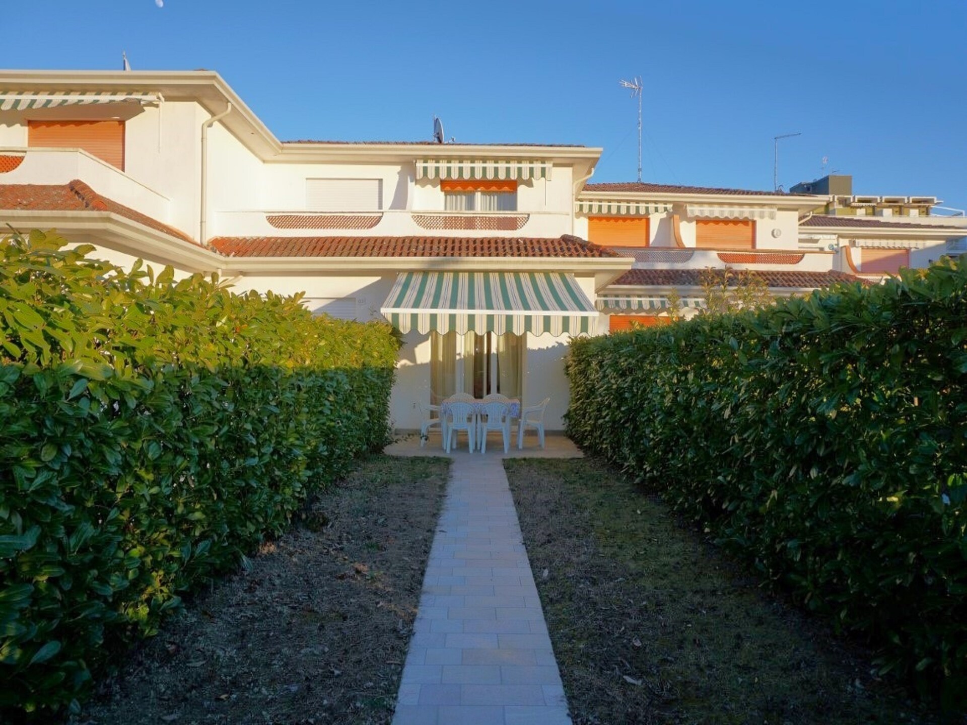 Aan het strand: comfortabel vakantiehuis in Porto Santa Margherita - foto 12