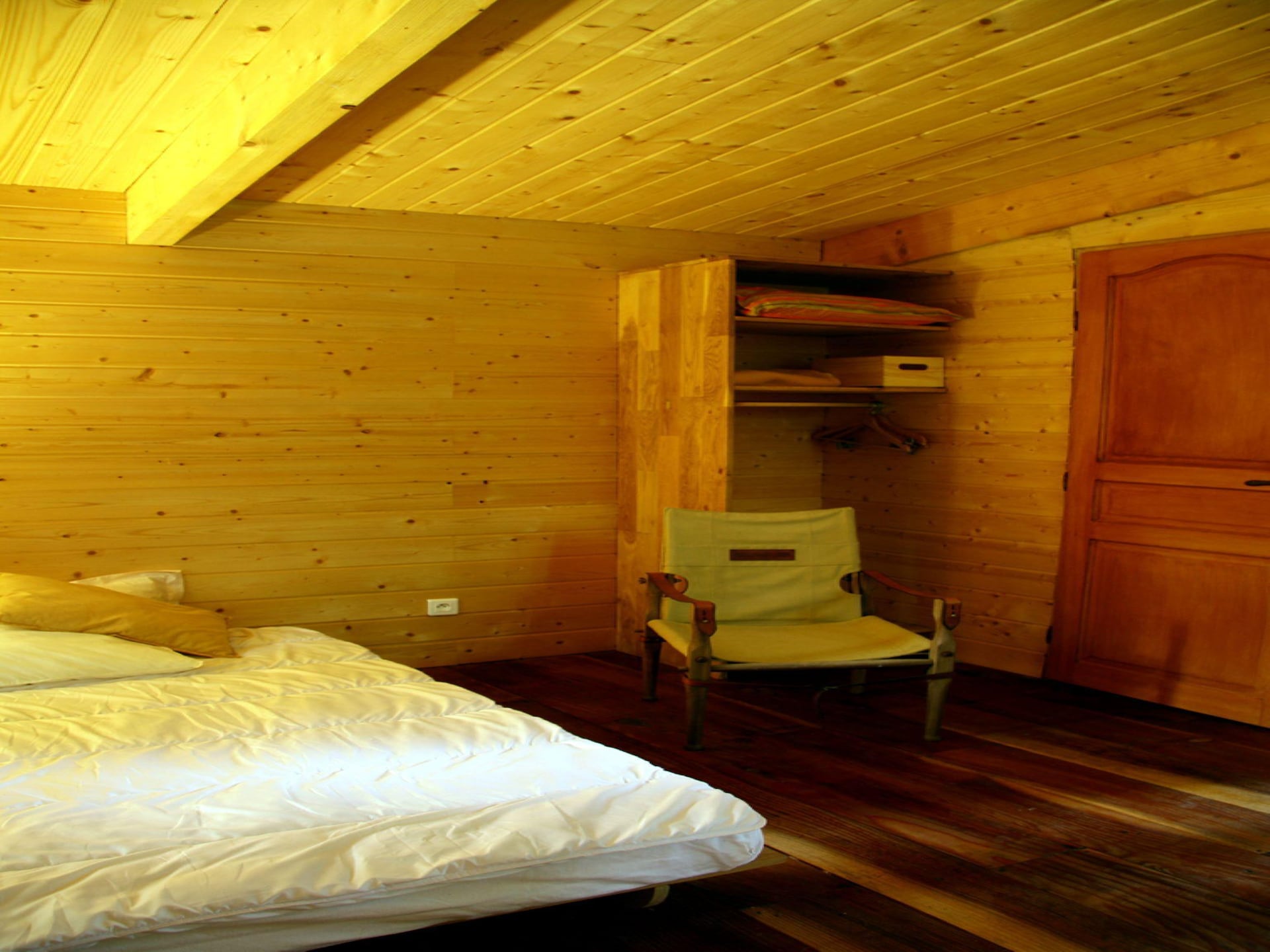 Unieke Sequoia Wood Ecolodge in het bos van Sos - foto 7