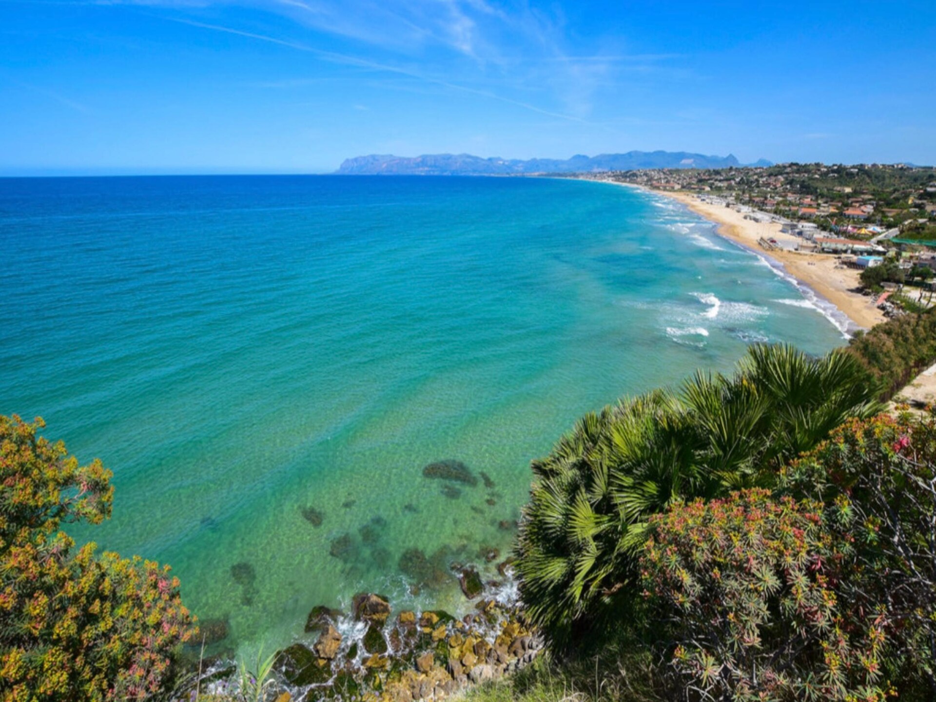 Appartement aan zee met panoramisch balkon in Alcamo, 80m van het strand - foto 15