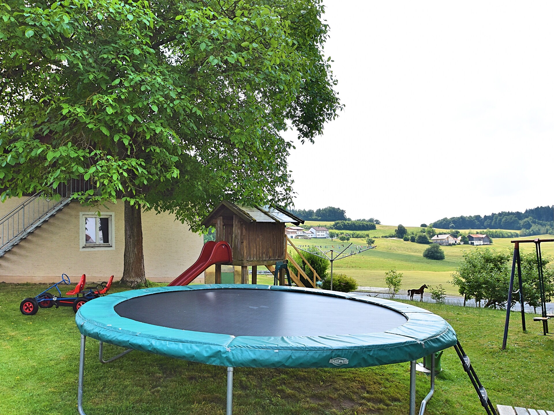 Vrijstaand boshuis voor 4 in Arnschwang met tuin, BBQ en golfligging - foto 6