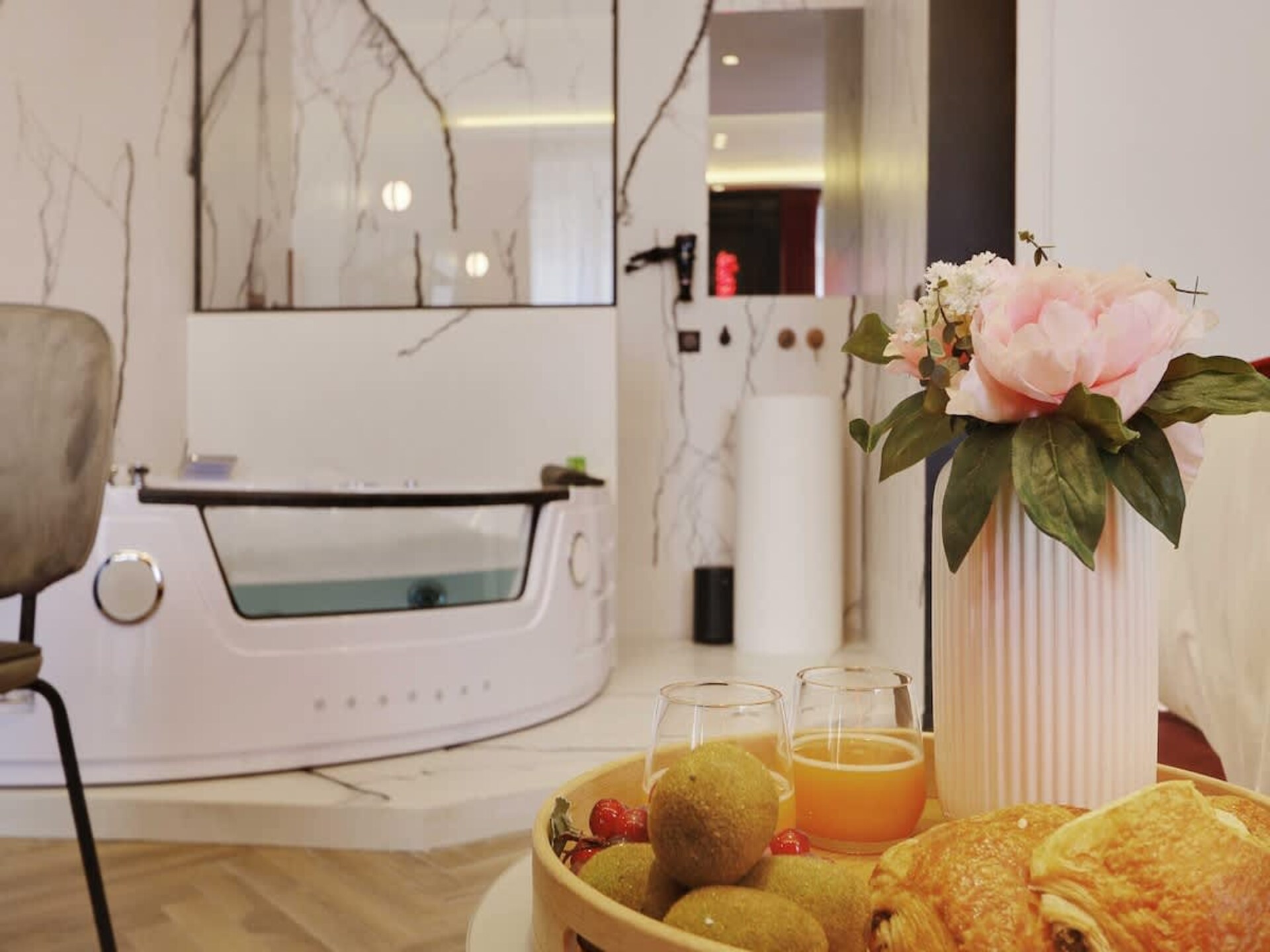 Romantische suite met jacuzzi in hartje Parijs, vlakbij Le Marais - foto 10