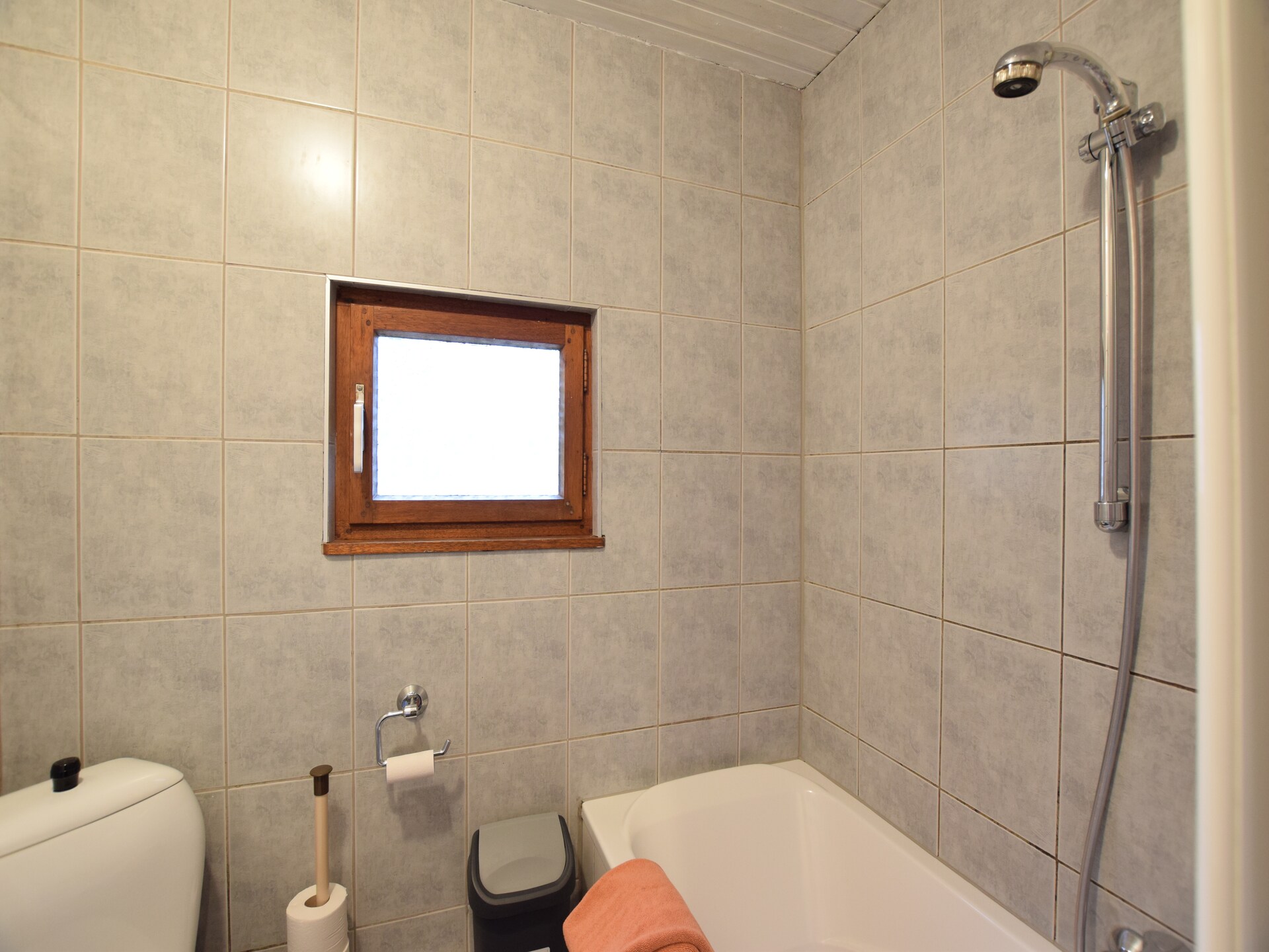 Knus chalet voor 5 in de bossen bij Bouillon, hondvriendelijk - foto 16