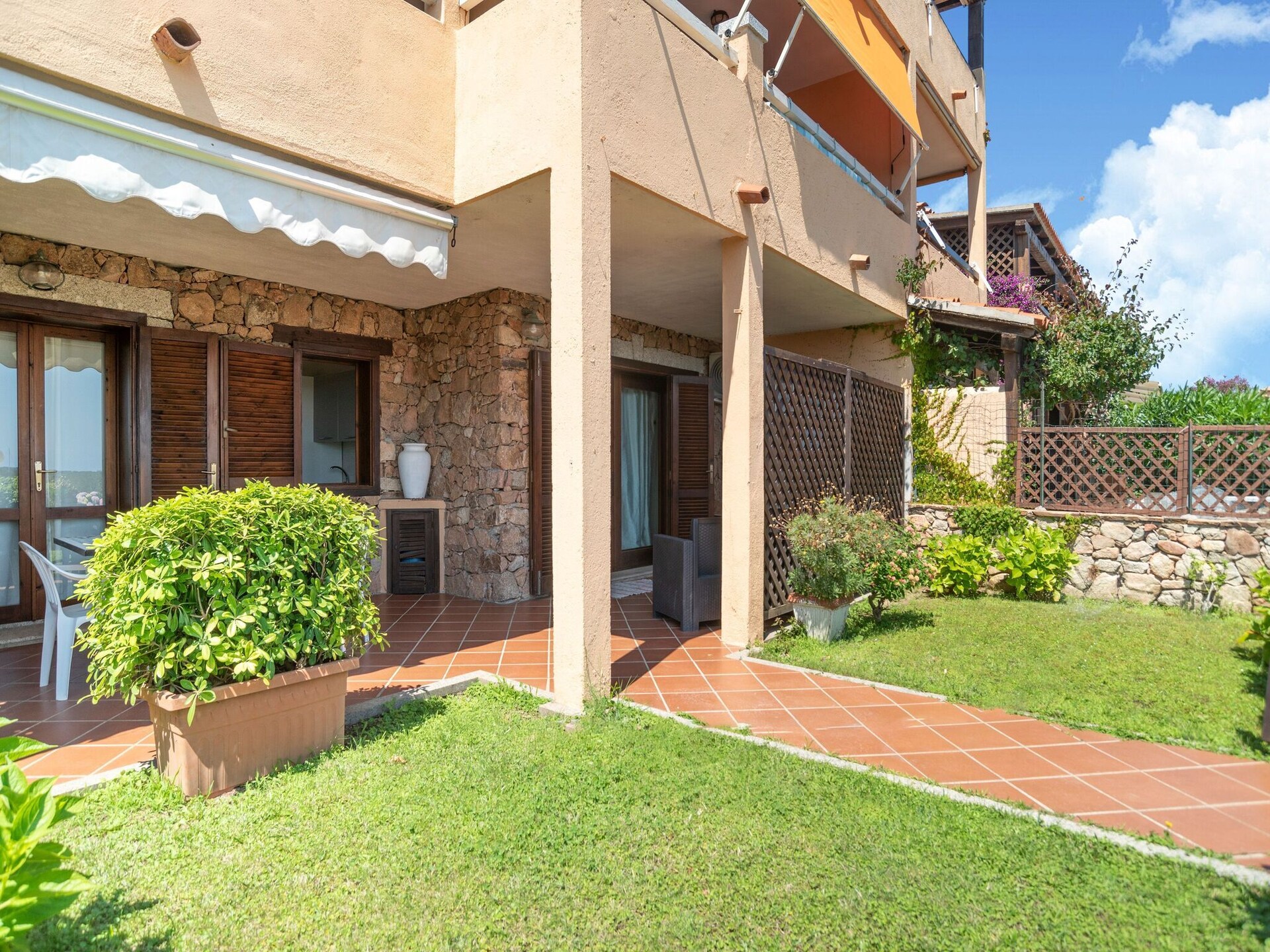 Ruim appartement voor 6 personen in Marinella, op 300m van zee - foto 6