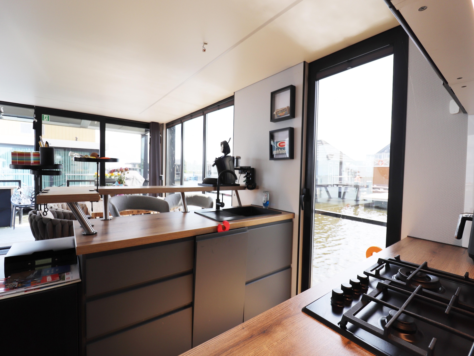 Luxe houseboat met sauna en dakterras op het Sneekermeer - foto 13