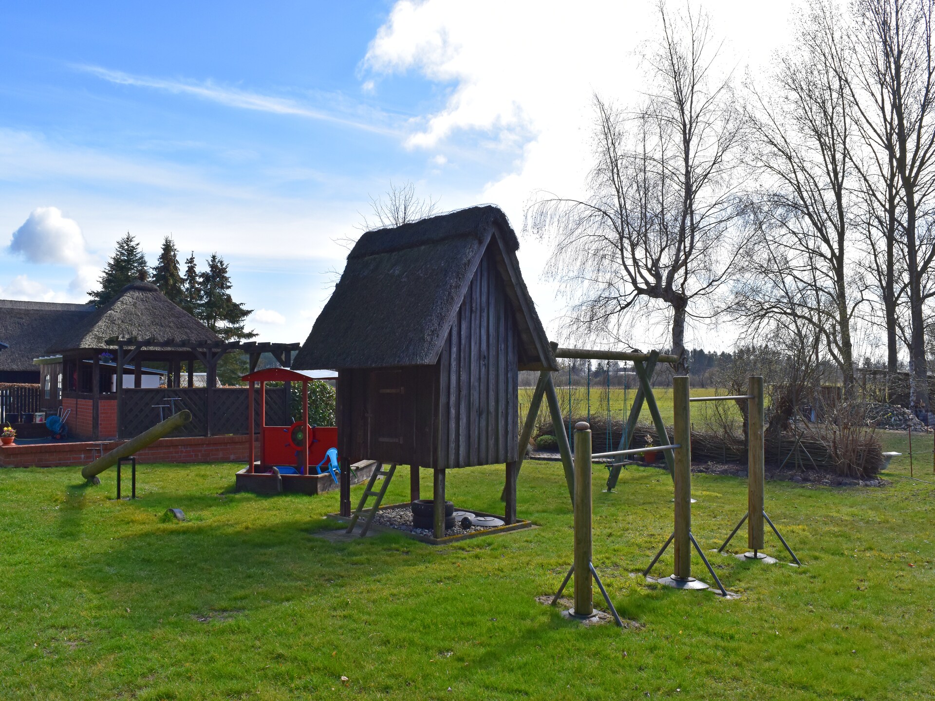 Rustiek vakantieappartement onder rieten dak bij de Oostzee - foto 35