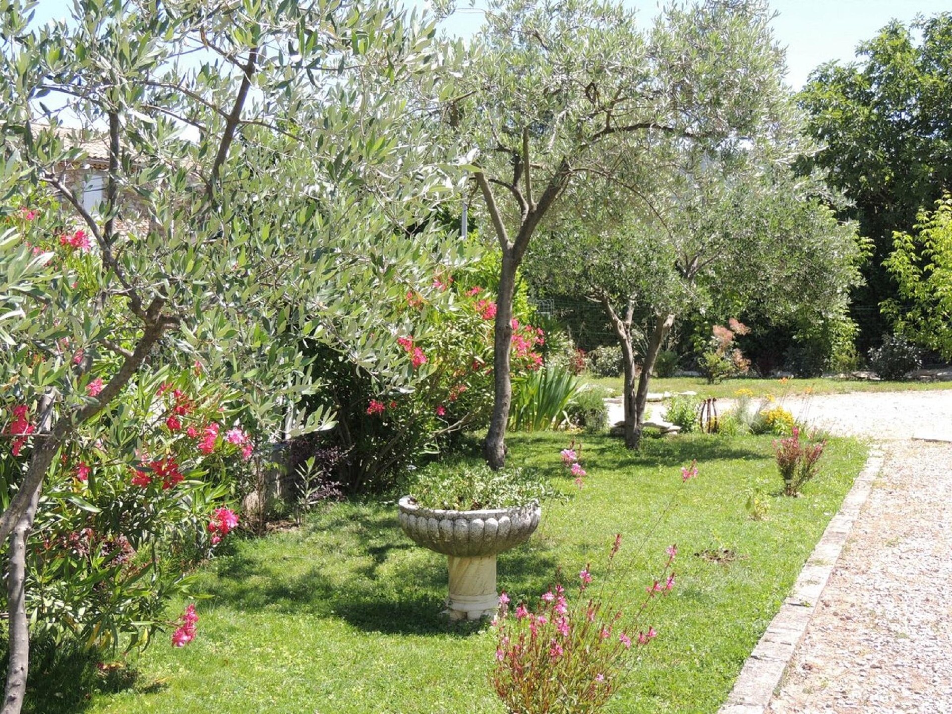 Alana: Charmante vrijstaande villa met privézwembad in Vaison-la-Romaine - foto 24