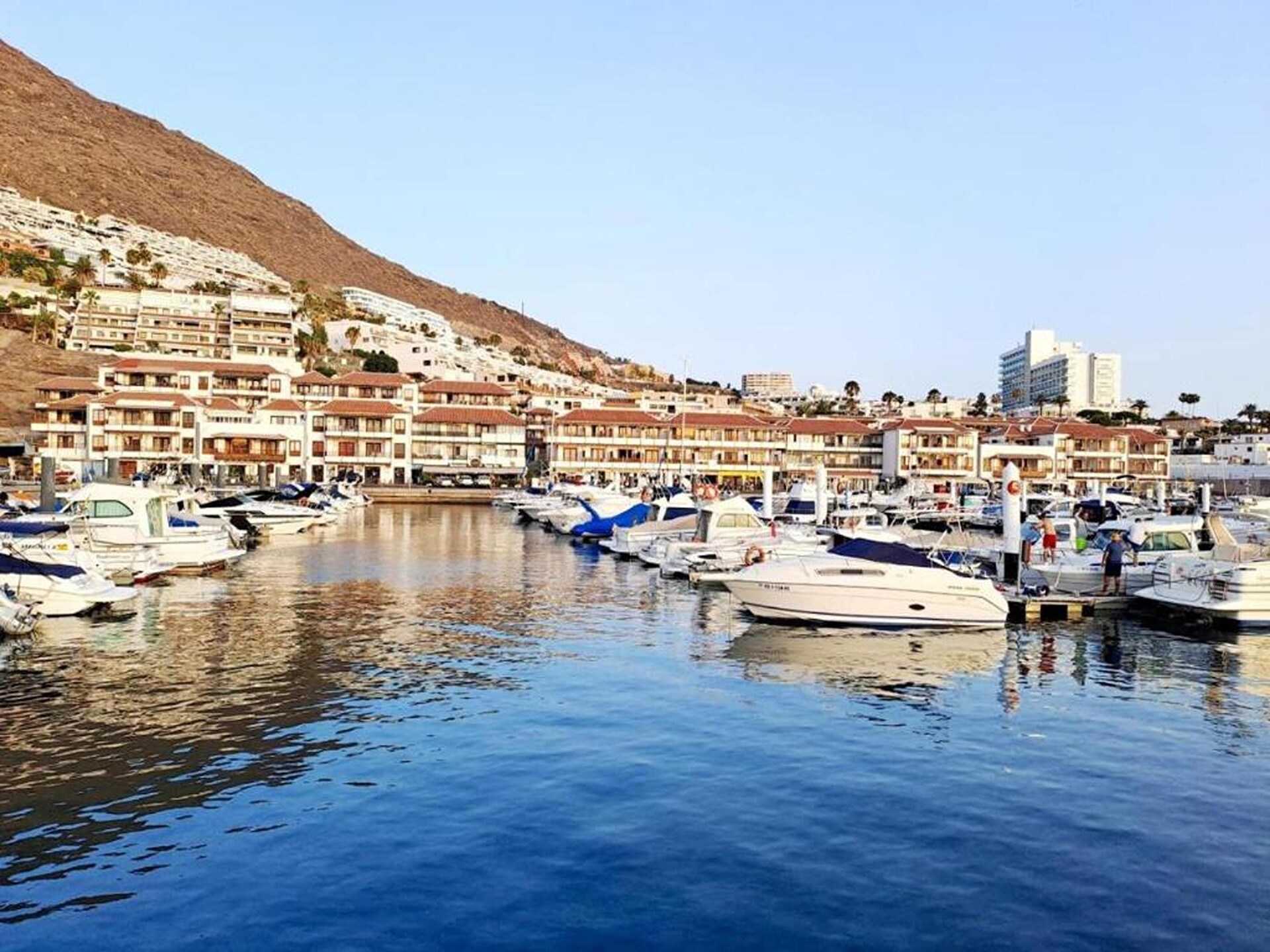 Modern appartement met zeezicht op 100m van het strand in Los Gigantes - foto 32