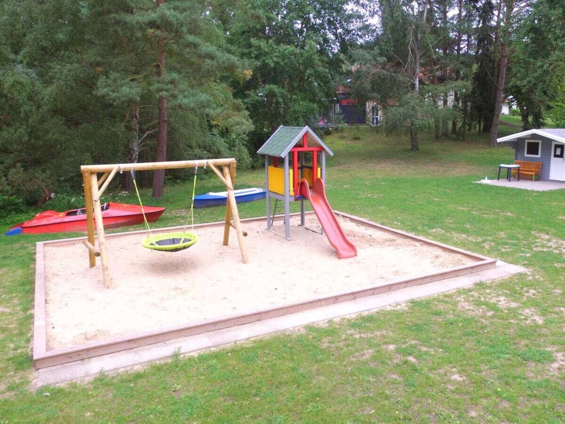 Vrijstaand vakantiehuis voor 7 personen met terras en WLAN in Fünfseen - foto 21