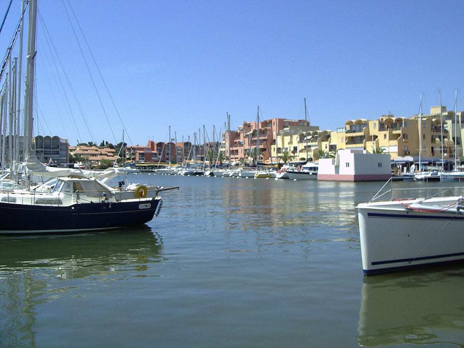 Zonnig vakantiehuis aan de lagune met zwembad in Gruissan - foto 15