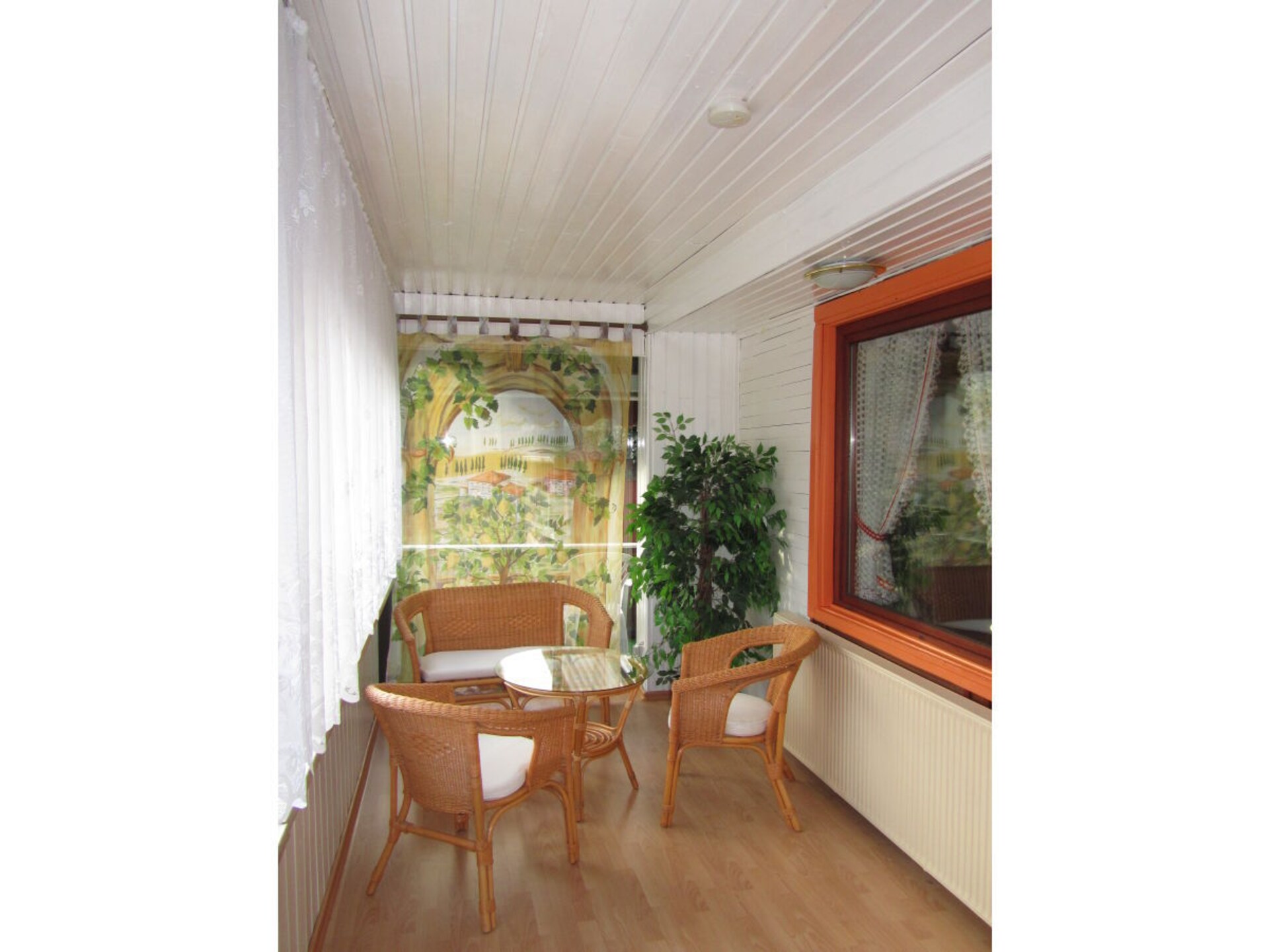 Ruim vakantiehuis met serre en garage in Rheinböllen, 2 km van centrum - foto 5