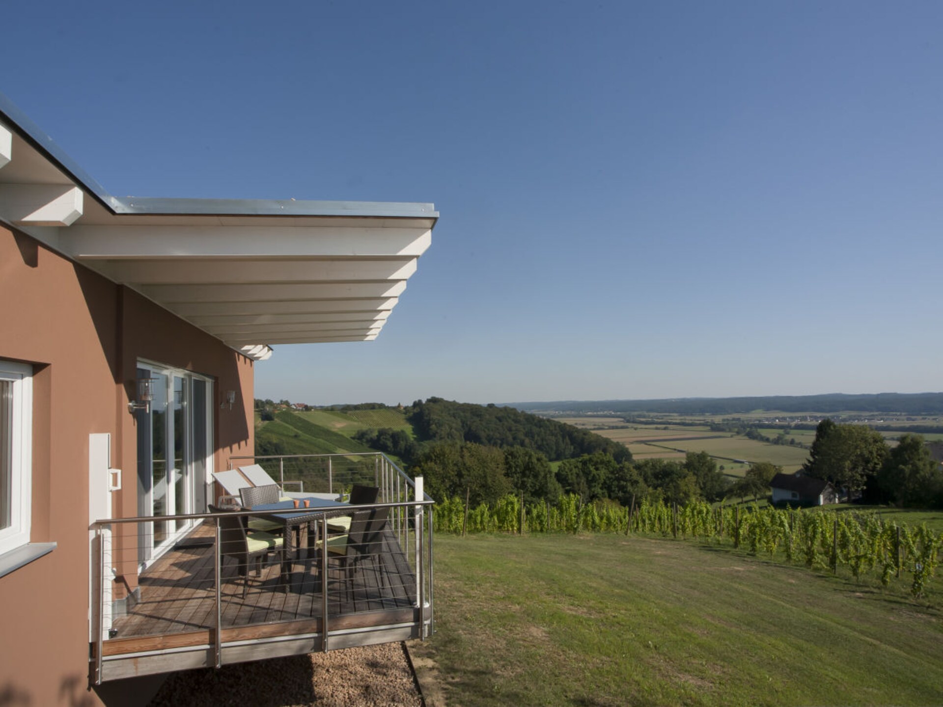 Modern vakantiehuis met privésauna tussen de wijngaarden in Fehring - foto 4