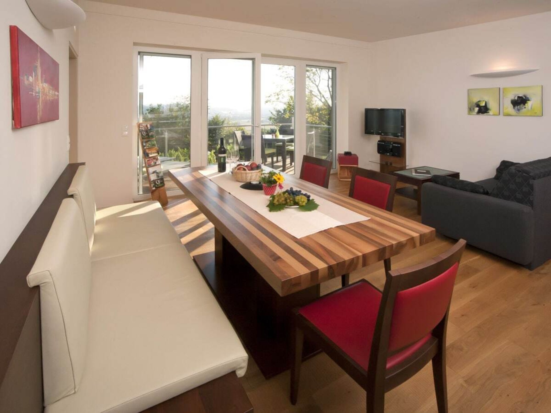 Modern vakantiehuis met privésauna tussen de wijngaarden in Fehring - foto 9
