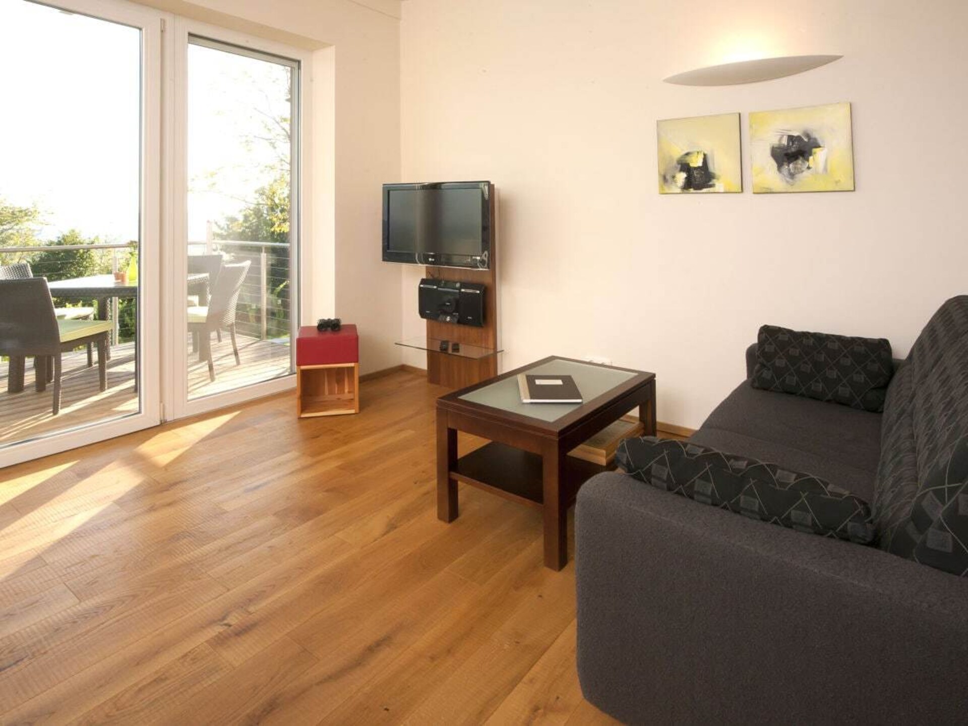 Modern vakantiehuis met privésauna tussen de wijngaarden in Fehring - foto 12