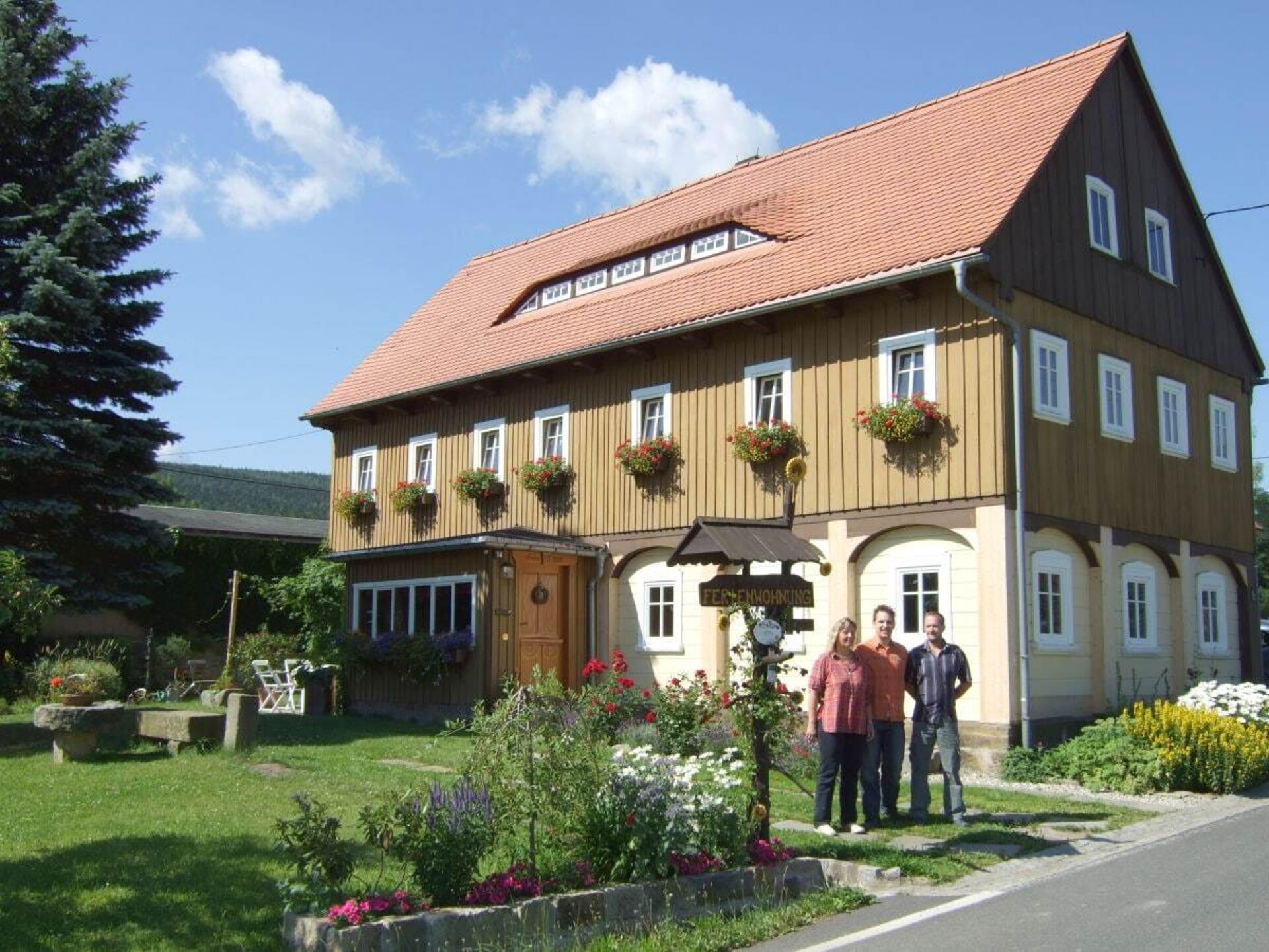 Knus vakantieappartement in Waltersdorf met tuin en boerderijproducten - foto 1