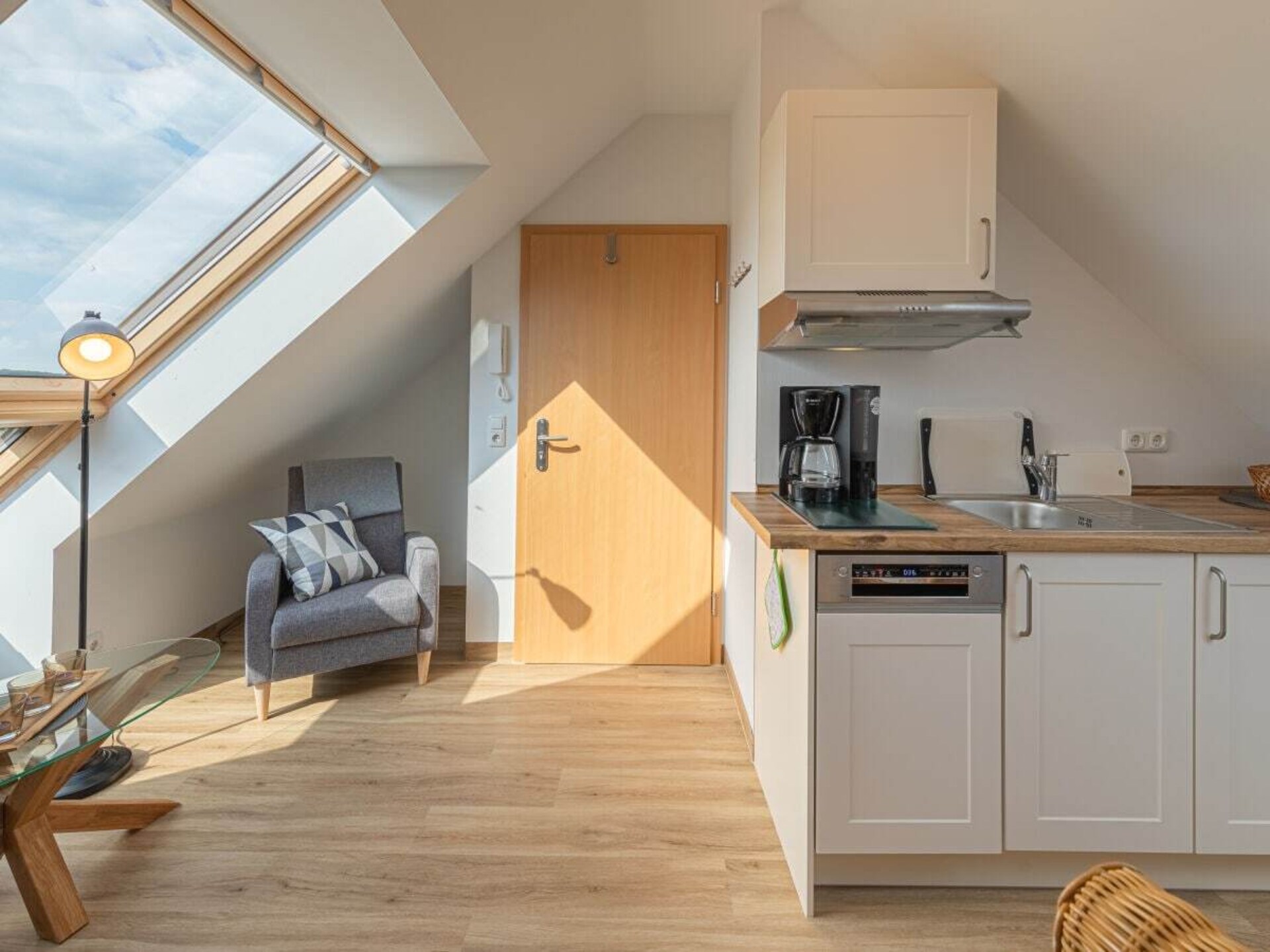 Licht modern appartement met vrij uitzicht op de natuur bij Waren - foto 18