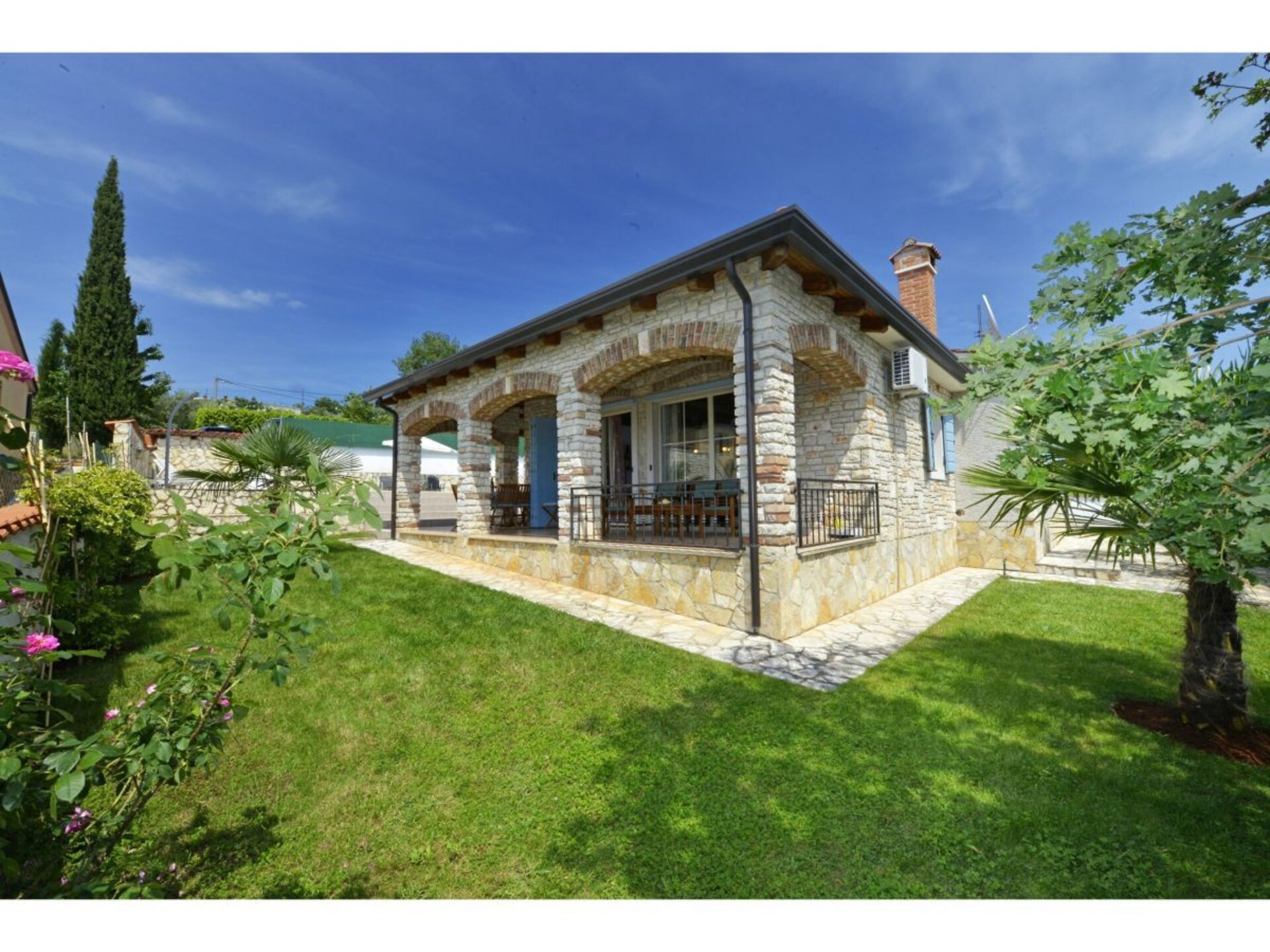 Villa Dany: Ruim vakantiehuis met privézwembad en zeezicht bij Poreč - foto 9