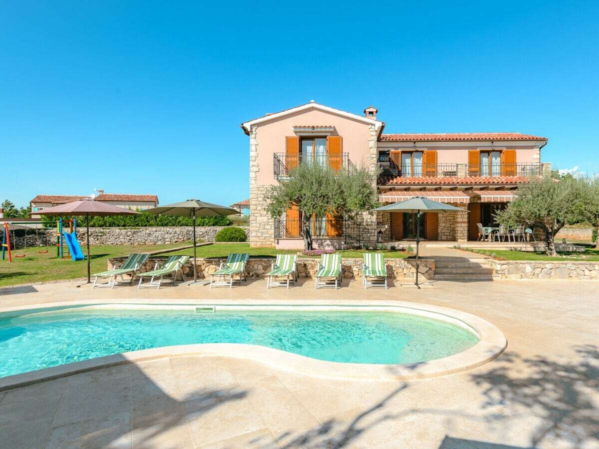 Authentieke Istrische villa met privézwembad en grote tuin bij Tinjan - foto 3
