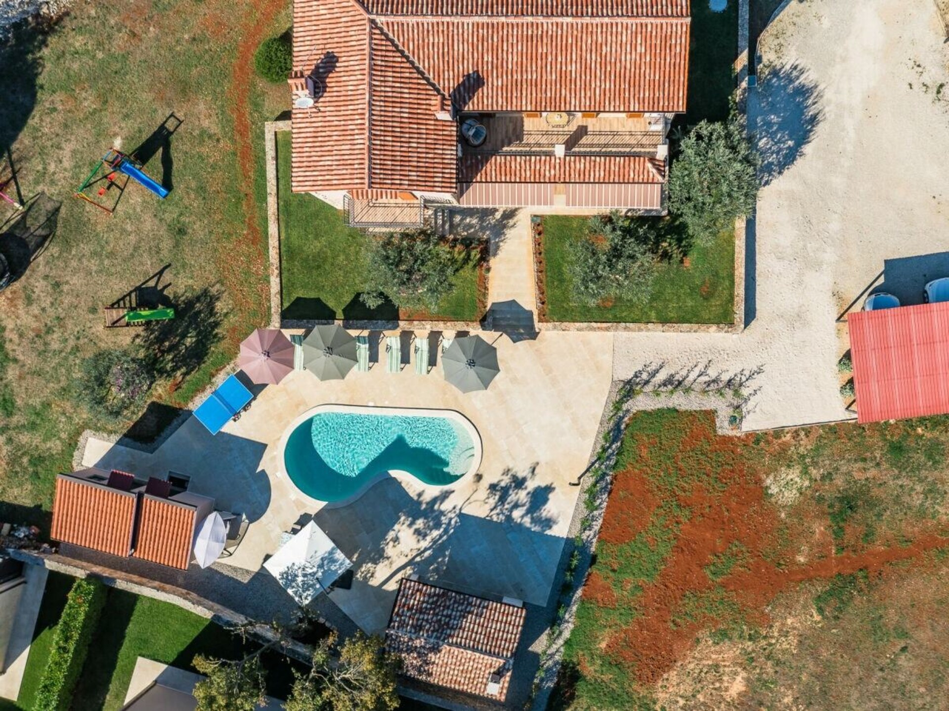 Authentieke Istrische villa met privézwembad en grote tuin bij Tinjan - foto 10