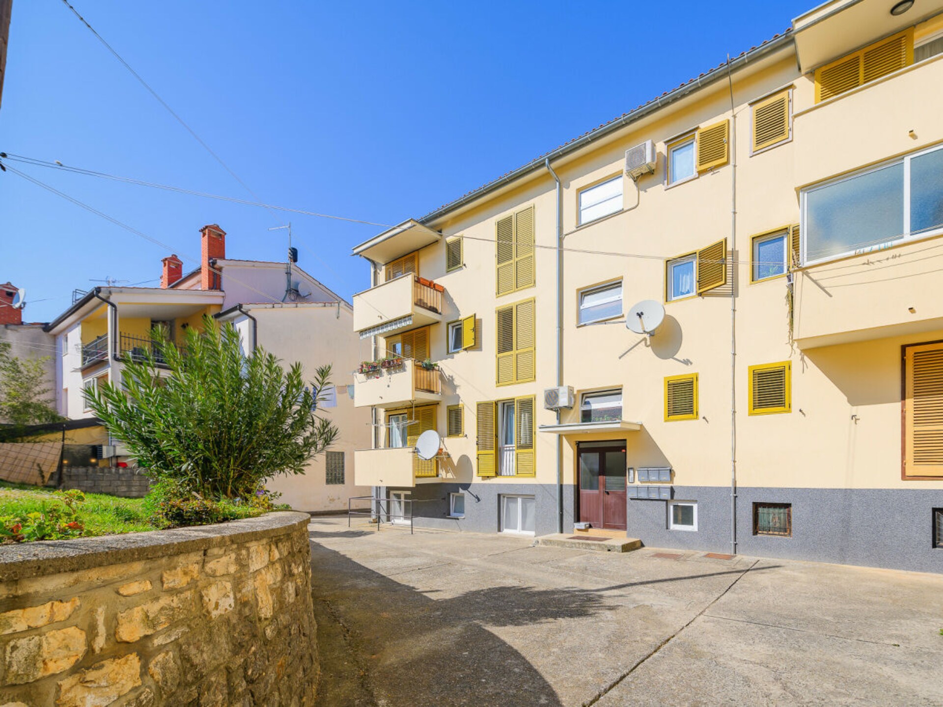 Sfeervol appartement in oud Poreč met balkon en zeezicht voor 4 personen - foto 8