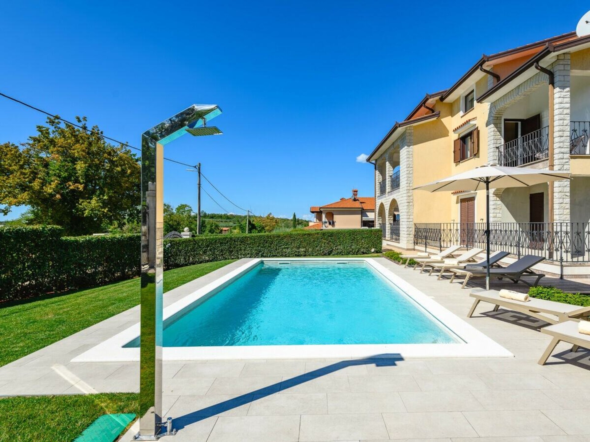 Ruim appartement met privézwembad en balkon in Mekiši, vlakbij Vižinada - foto 32