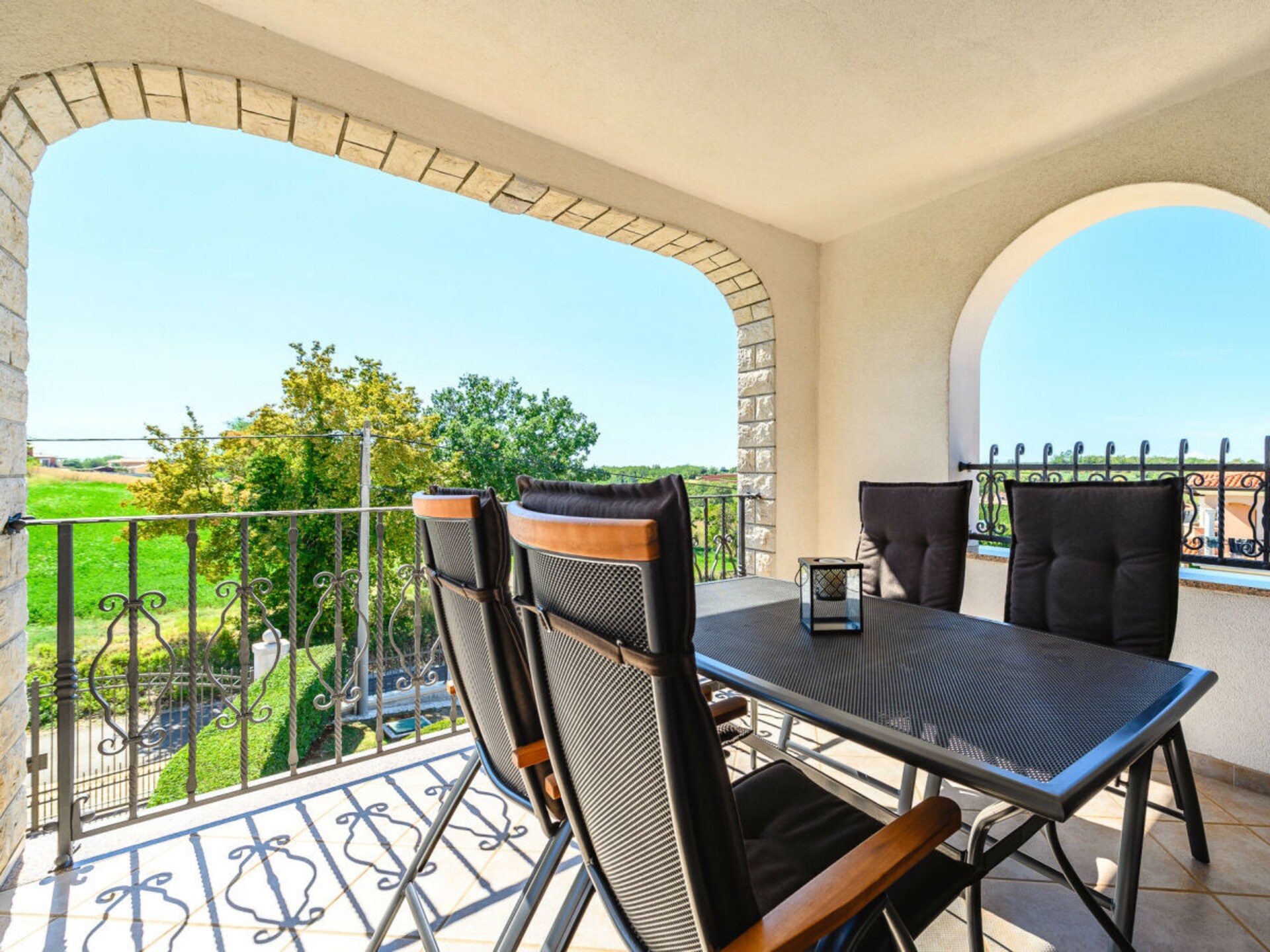 Ruim appartement met privézwembad en balkon in Mekiši, vlakbij Vižinada - foto 35