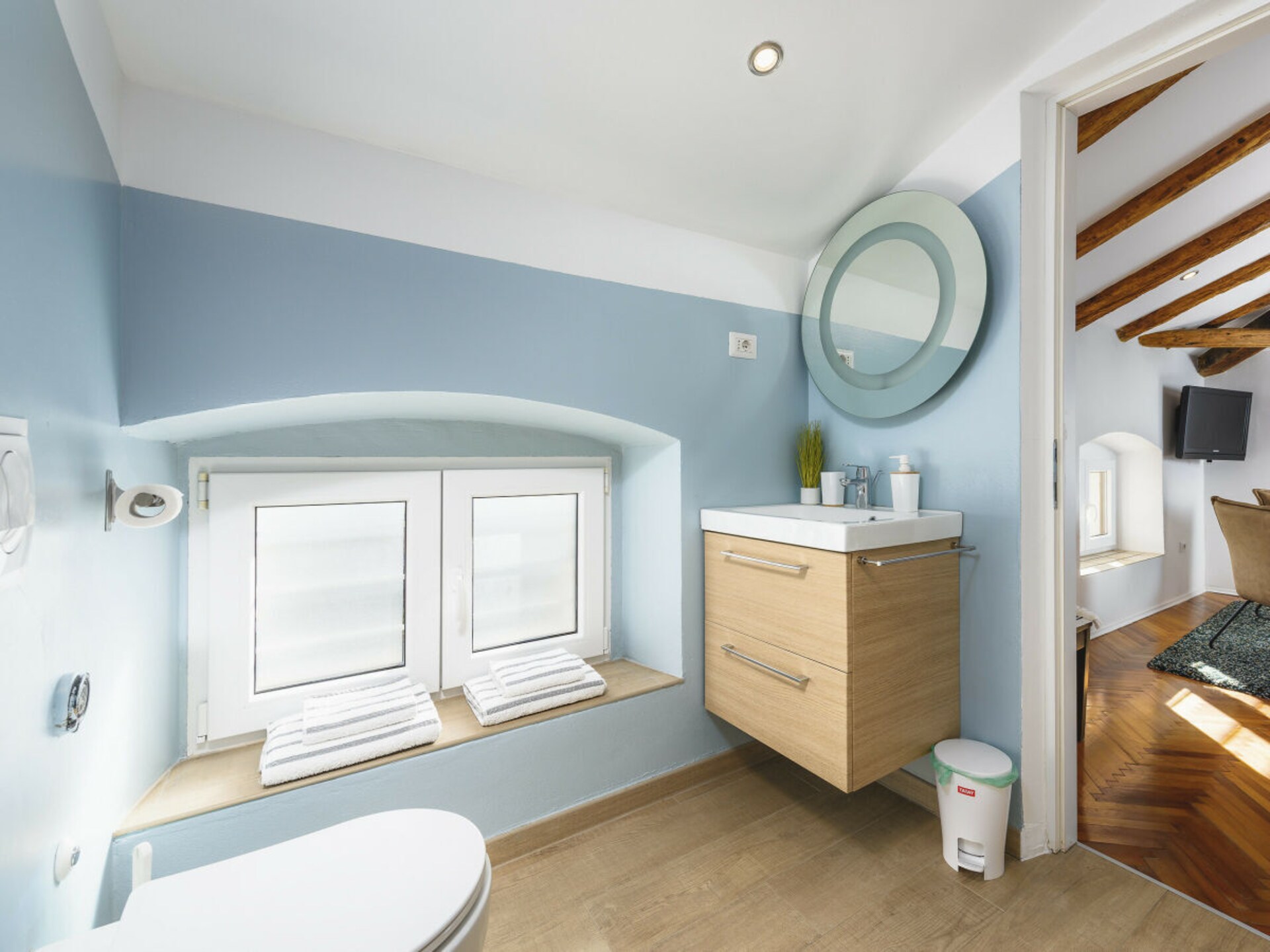 Urban Loft Marafor: Modern zolderappartement aan historisch plein in Poreč - foto 14