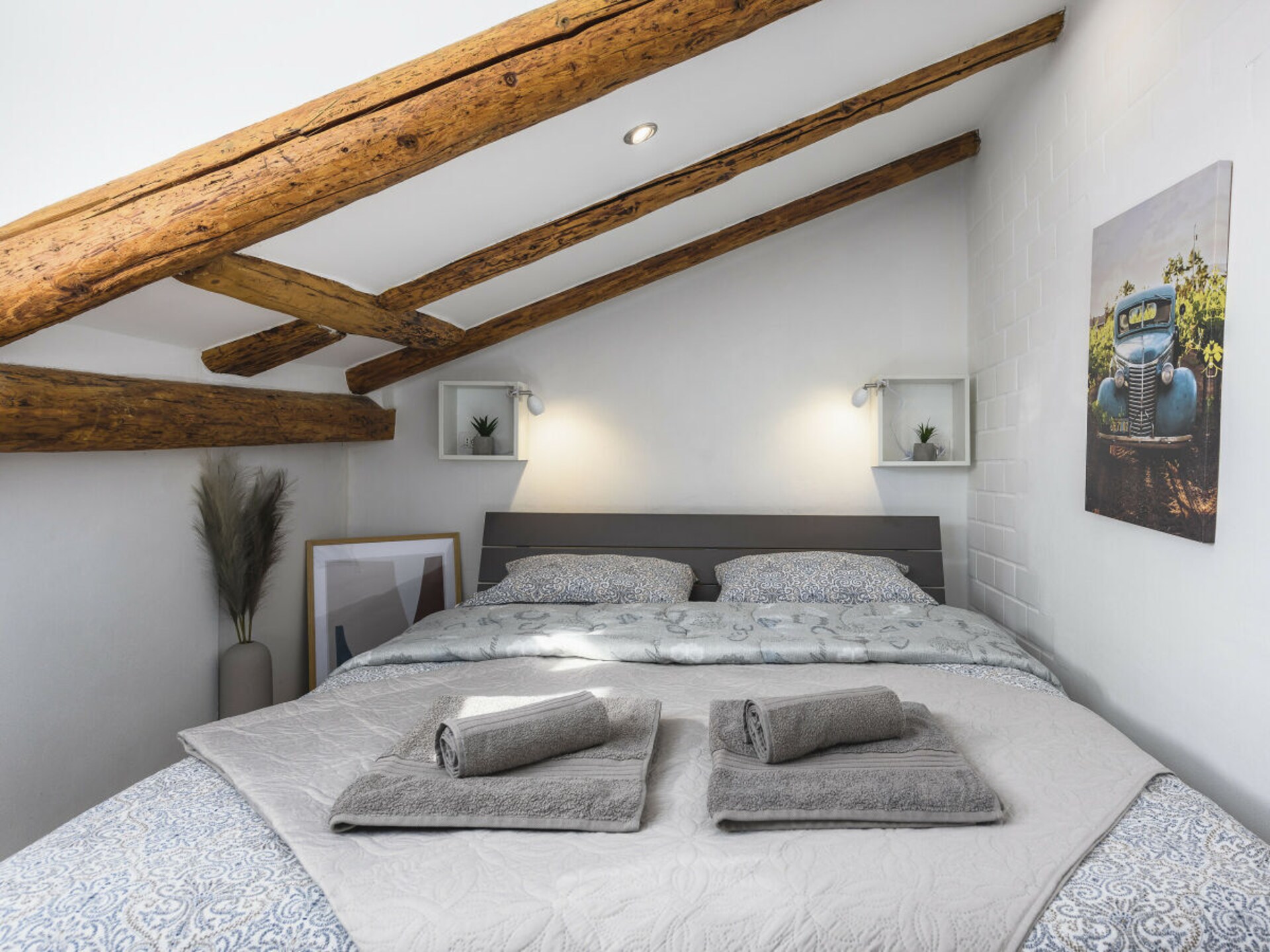 Urban Loft Marafor: Modern zolderappartement aan historisch plein in Poreč - foto 16