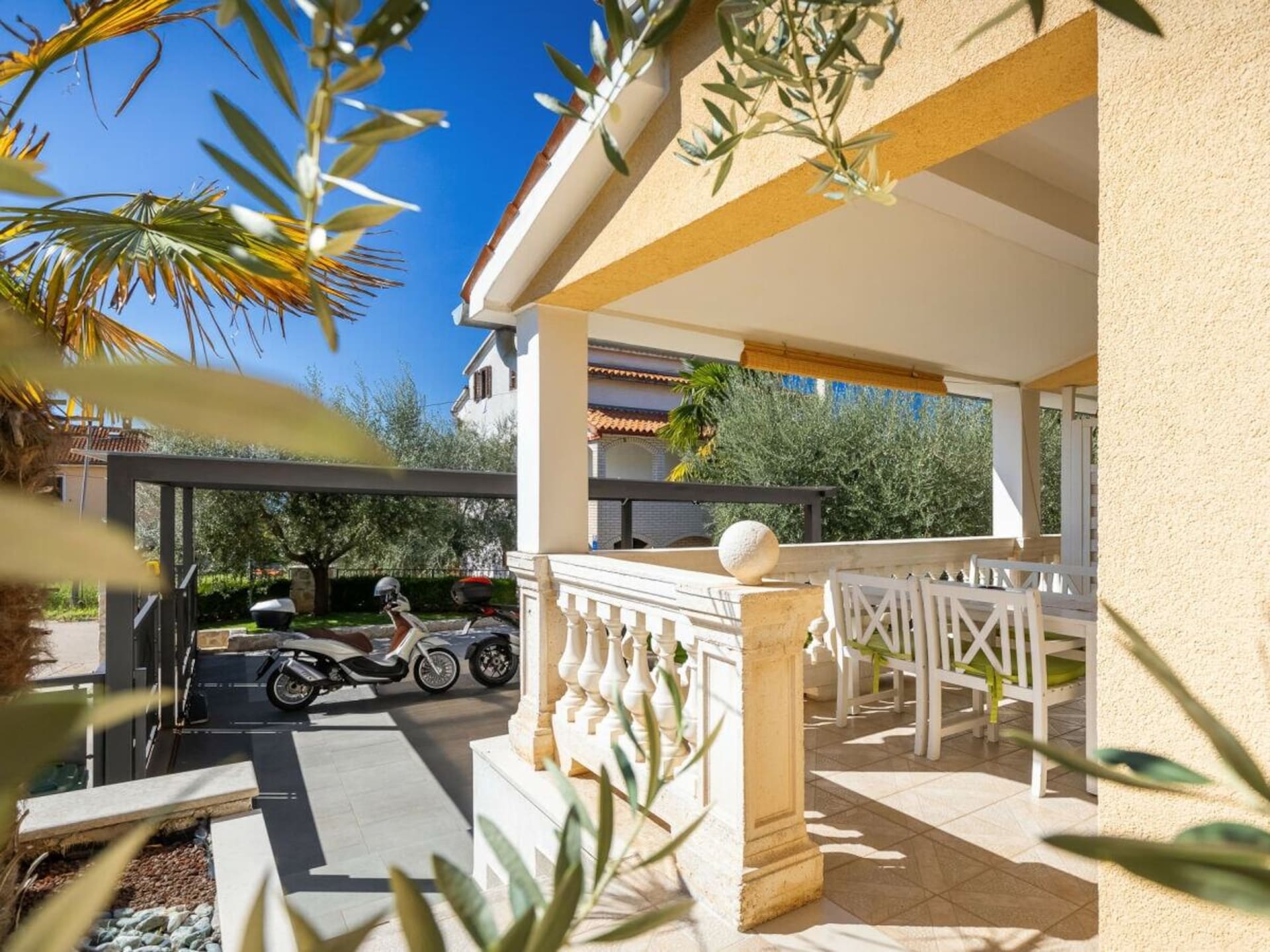 Knus appartement Hari I met terras, nabij stranden van Poreč - foto 7