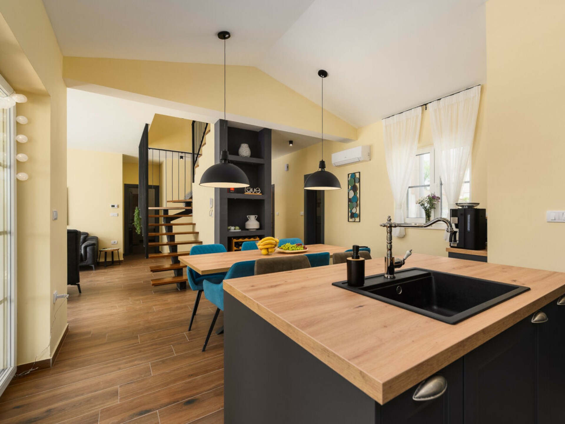 Luxe villa met privézwembad en grote tuin op 3 km van het centrum - foto 19