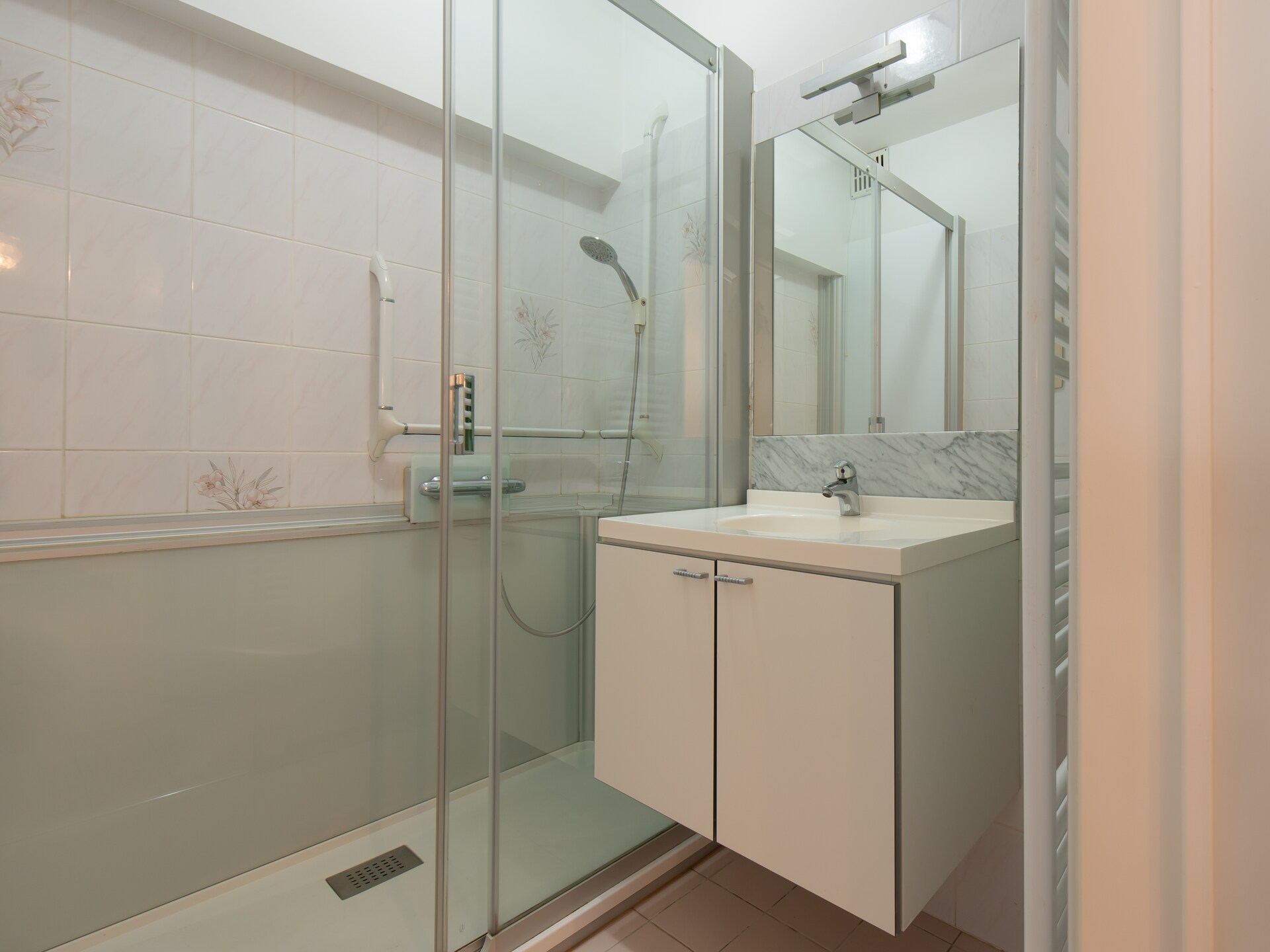 Zonovergoten appartement met 3 slaapkamers direct aan de zeewering van Middelkerke - foto 20