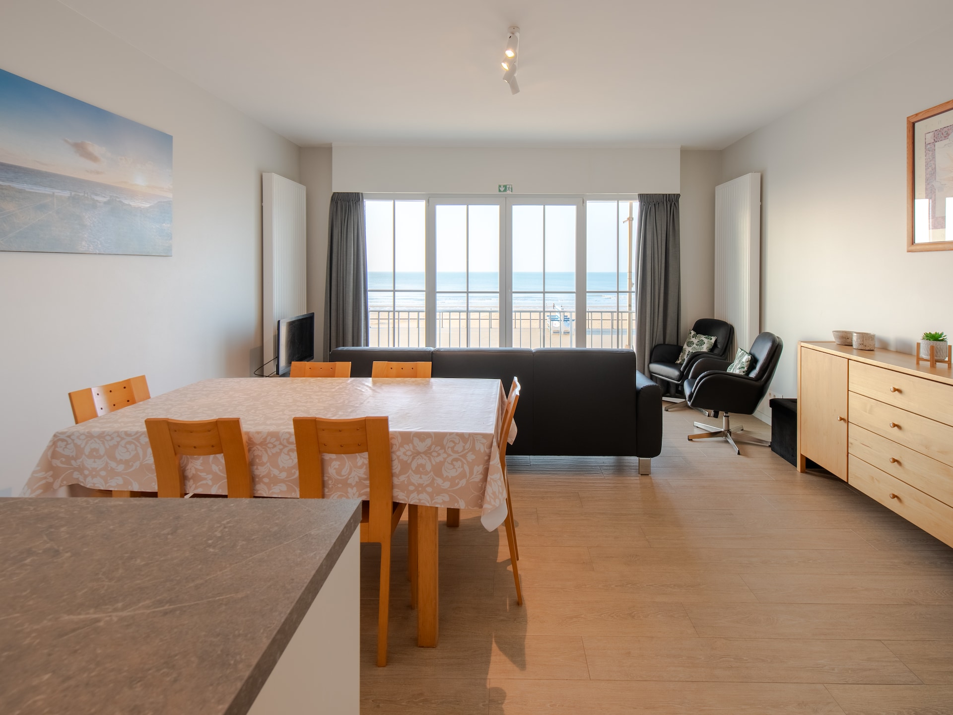 Gerenvoveerd 6-persoons appartement met zeezicht in Middelkerke - foto 8