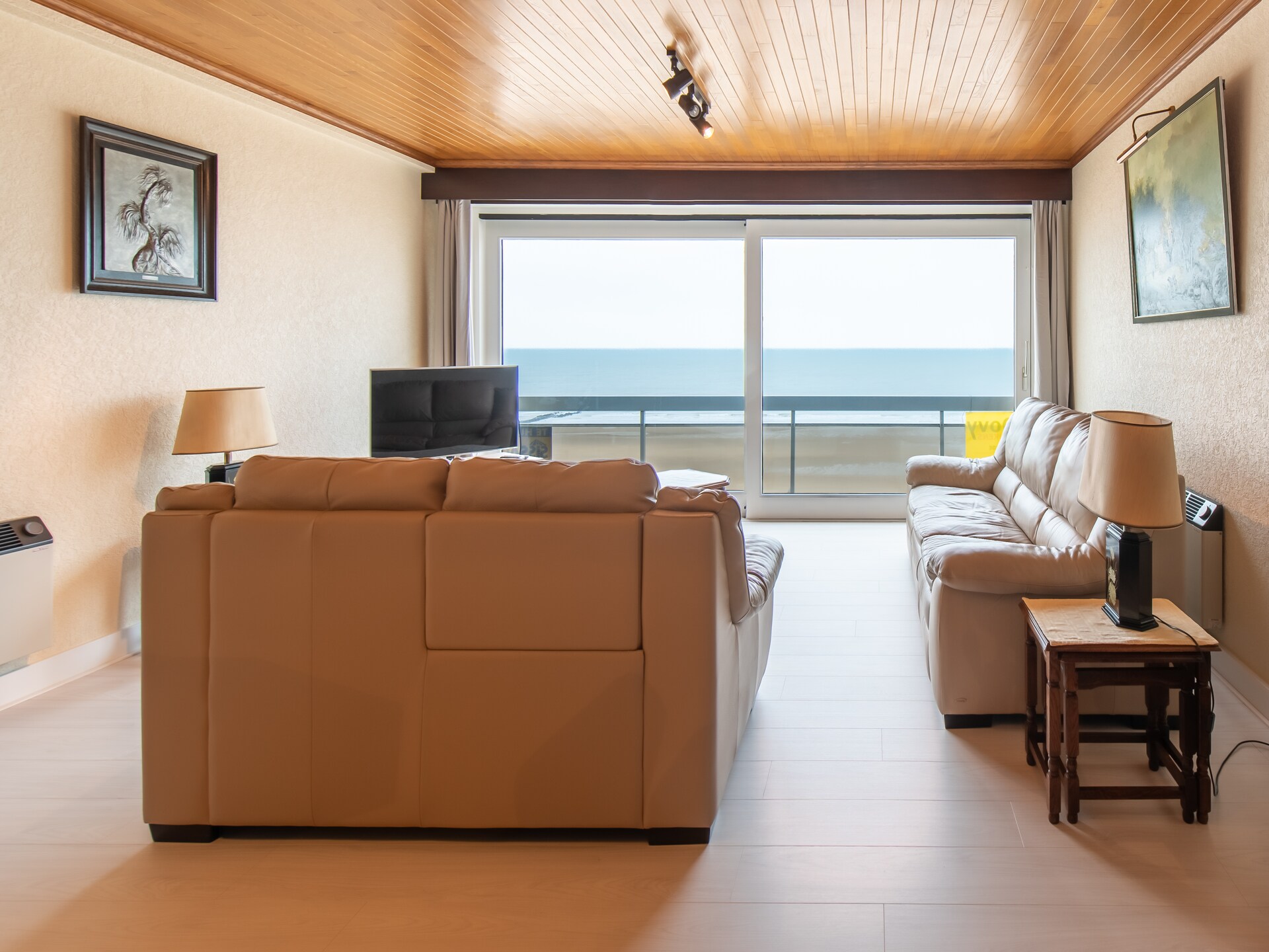 Ruim appartement aan de zeedijk met zicht op casino en strand - foto 7
