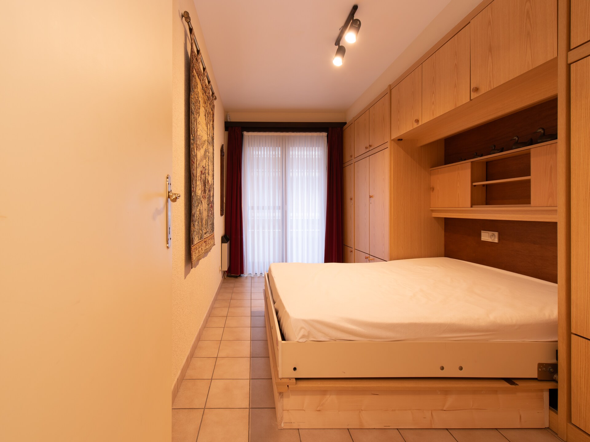 Ruim appartement aan de zeedijk met zicht op casino en strand - foto 4