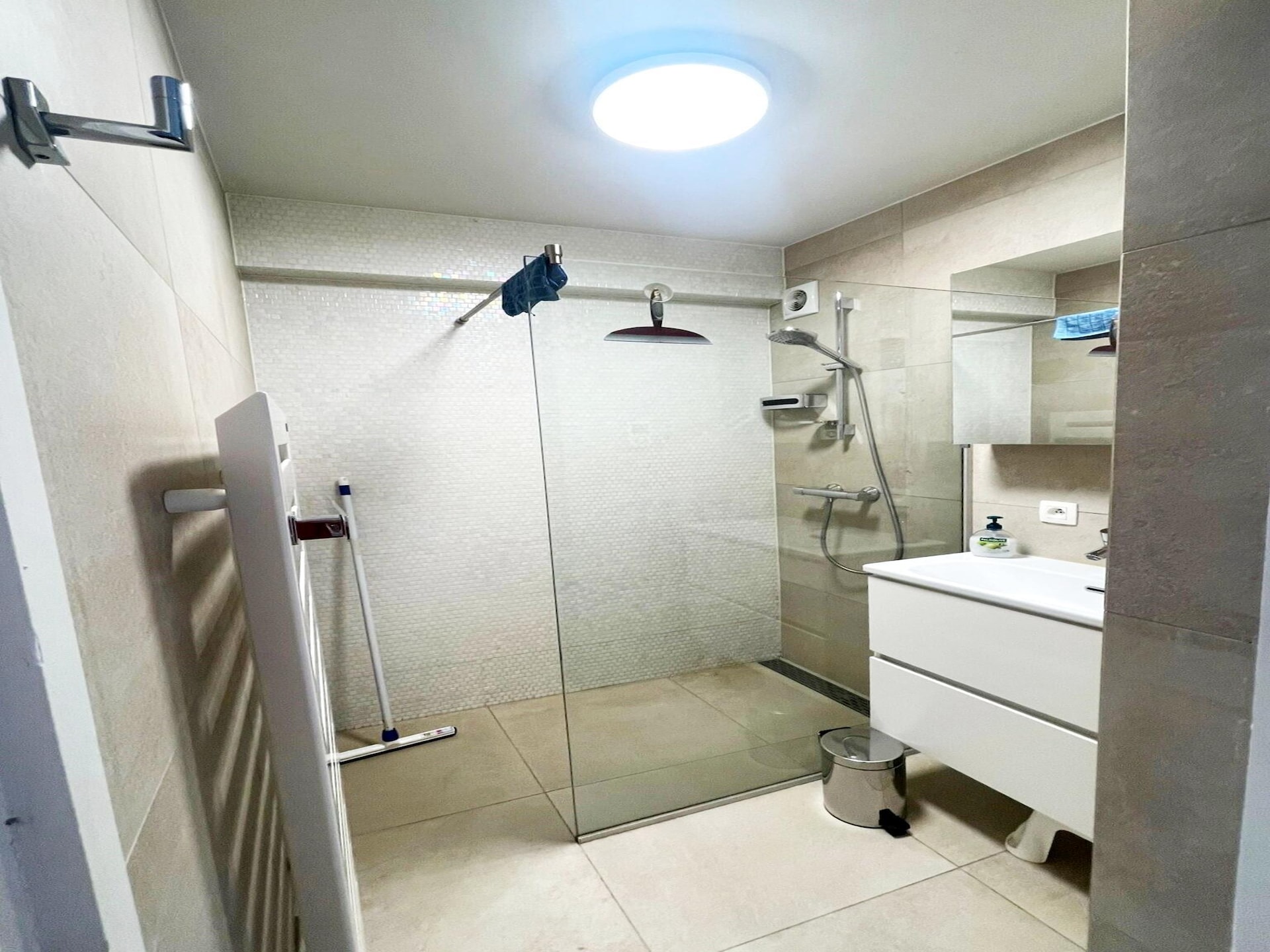 6-persoons appartement met zeezicht aan de zeedijk in Middelkerke - foto 11